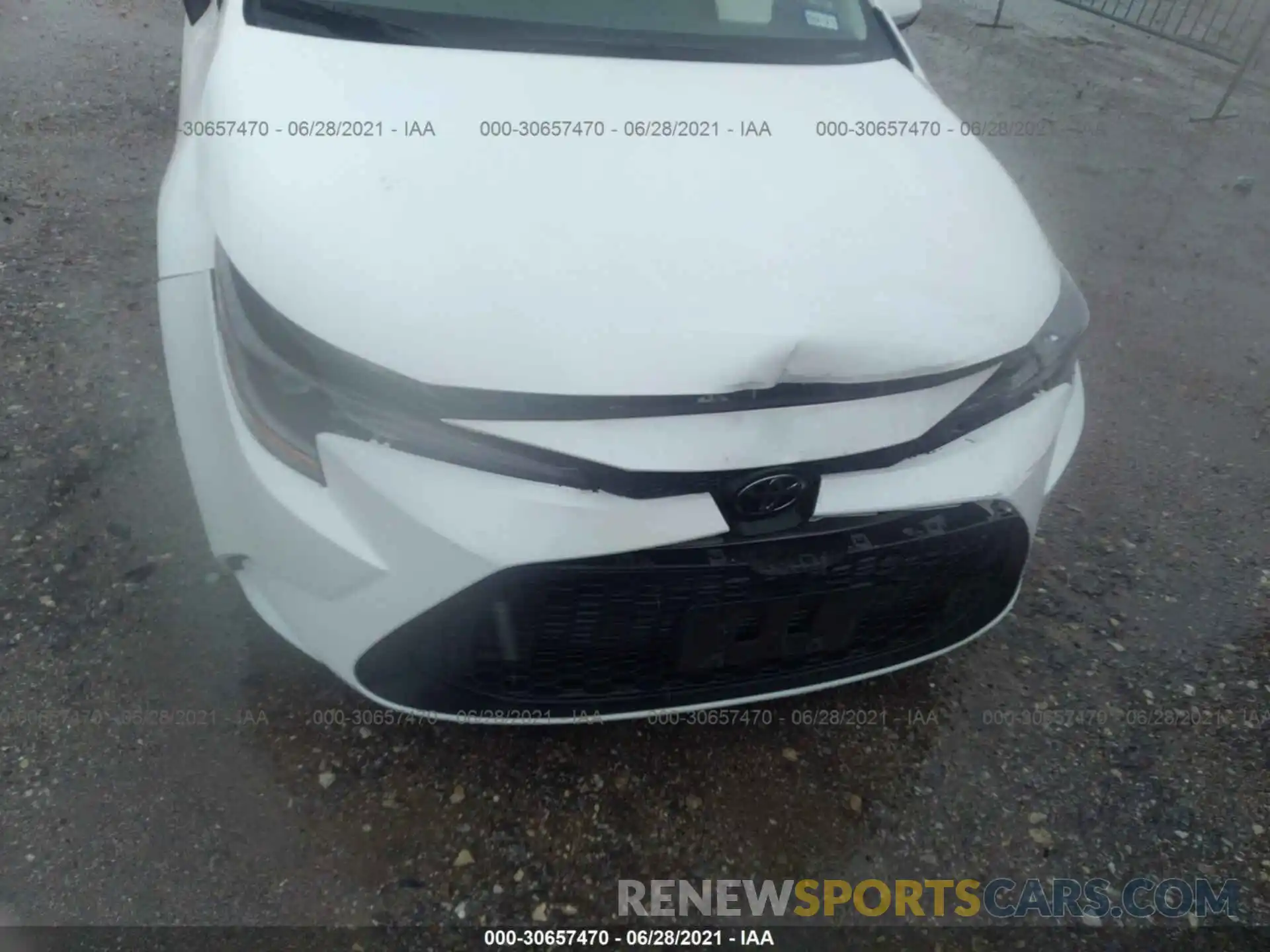 6 Photograph of a damaged car 5YFEPRAE1LP064526 TOYOTA COROLLA 2020