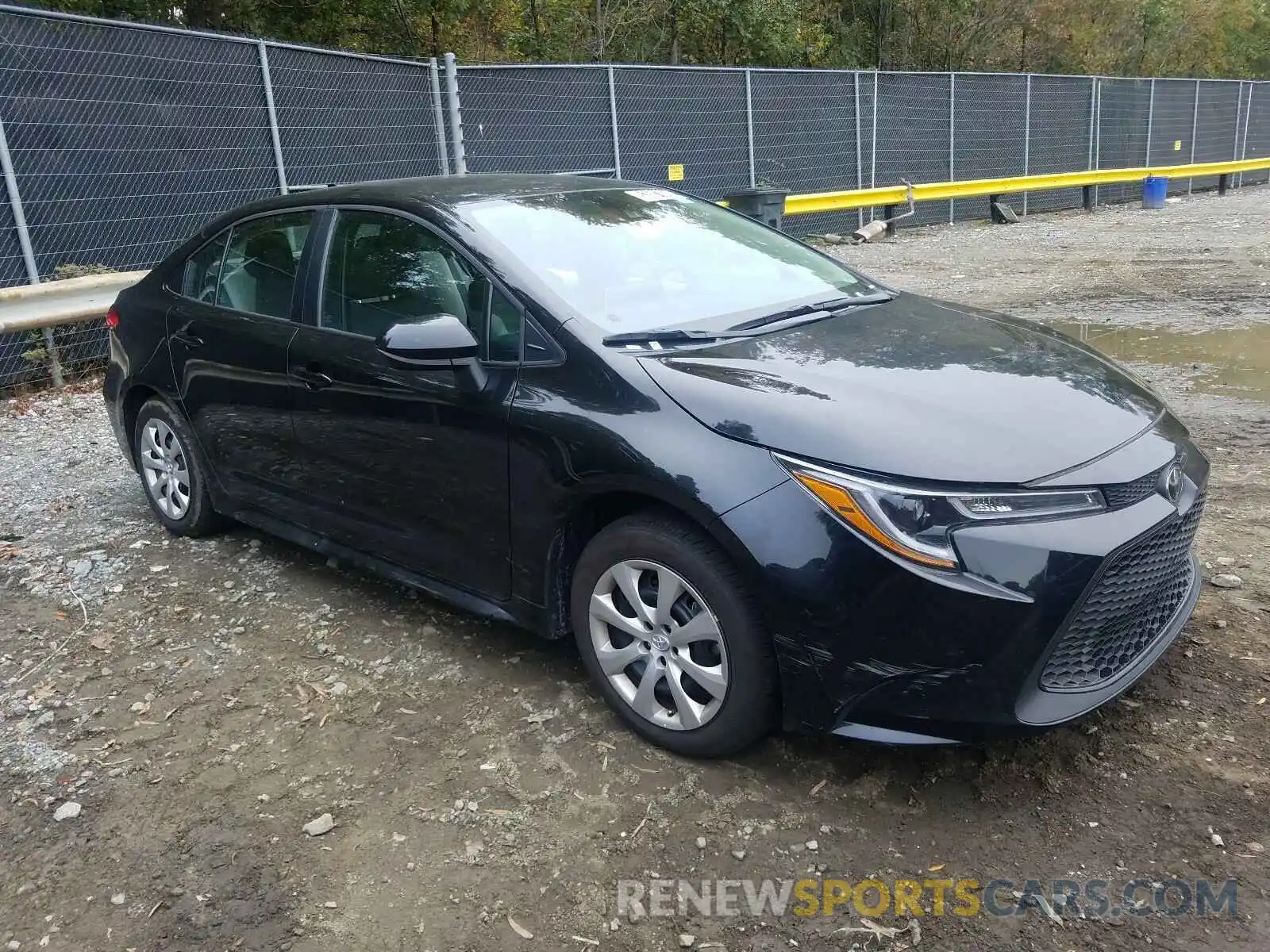 1 Photograph of a damaged car 5YFEPRAE1LP068656 TOYOTA COROLLA 2020