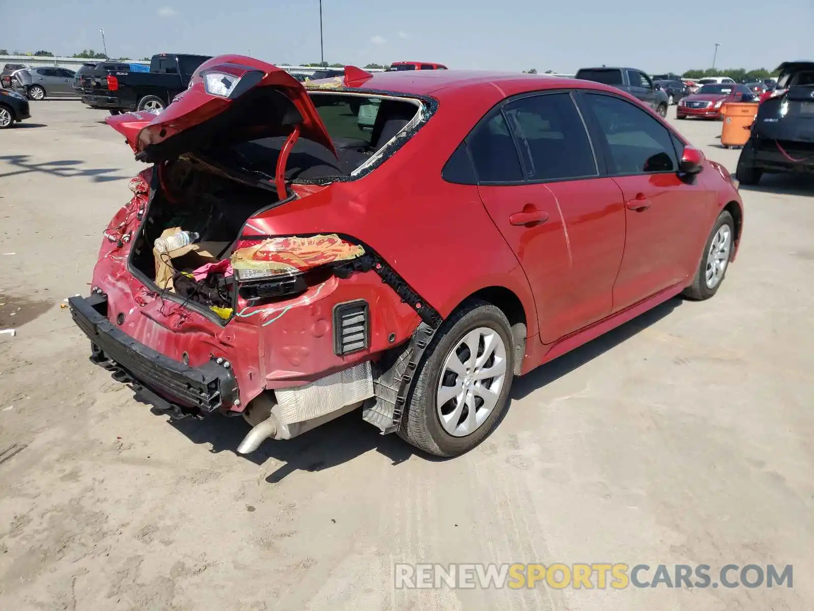 4 Photograph of a damaged car 5YFEPRAE1LP068964 TOYOTA COROLLA 2020