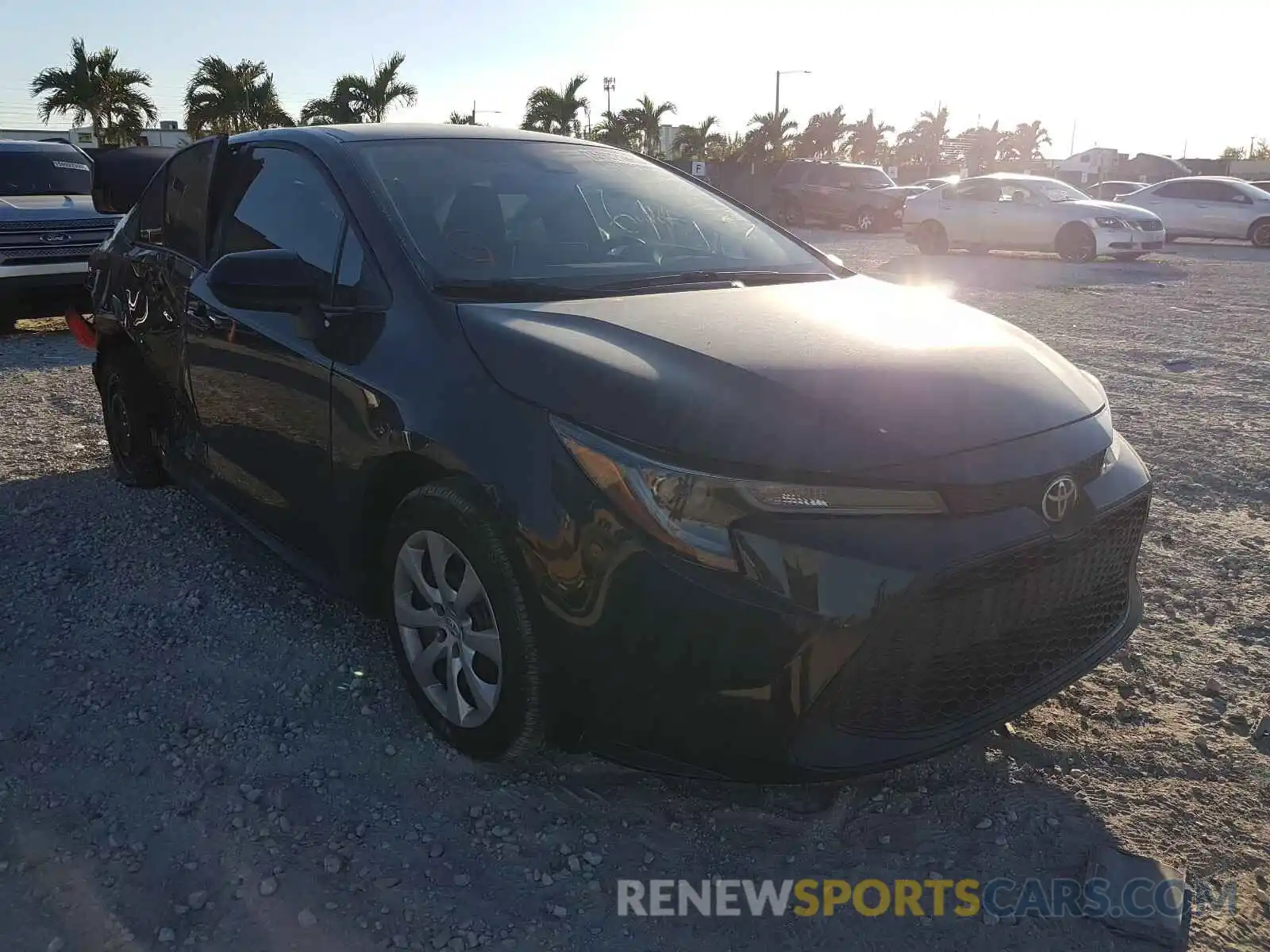 1 Photograph of a damaged car 5YFEPRAE1LP069967 TOYOTA COROLLA 2020