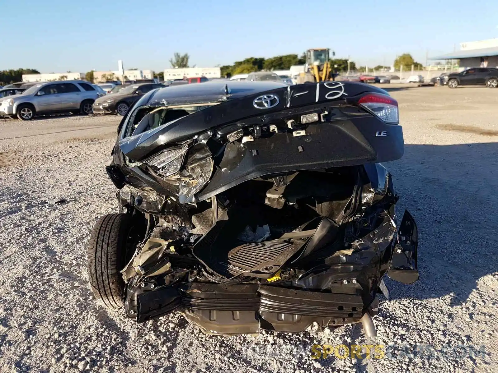 9 Photograph of a damaged car 5YFEPRAE1LP069967 TOYOTA COROLLA 2020