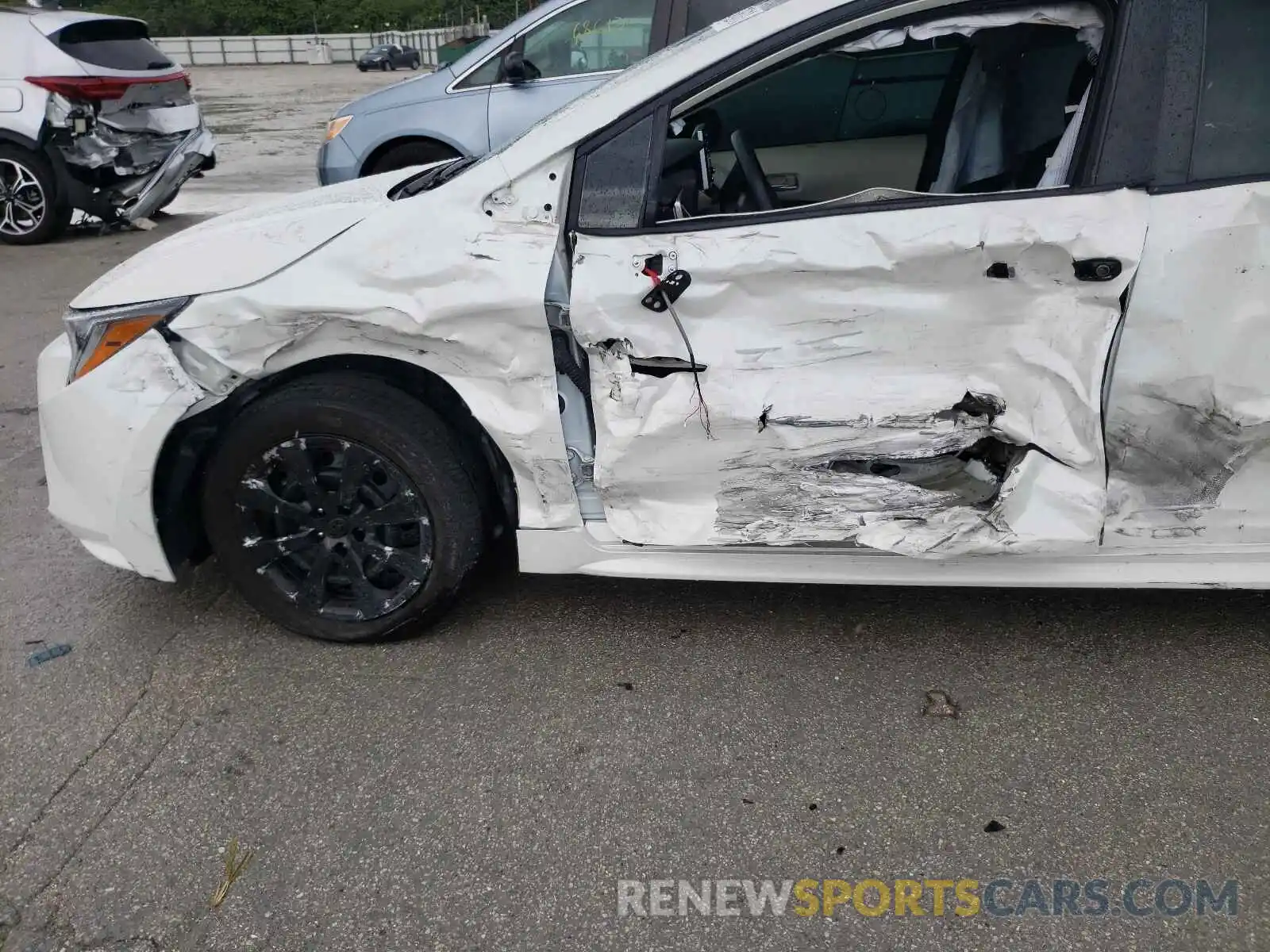 10 Photograph of a damaged car 5YFEPRAE1LP071637 TOYOTA COROLLA 2020