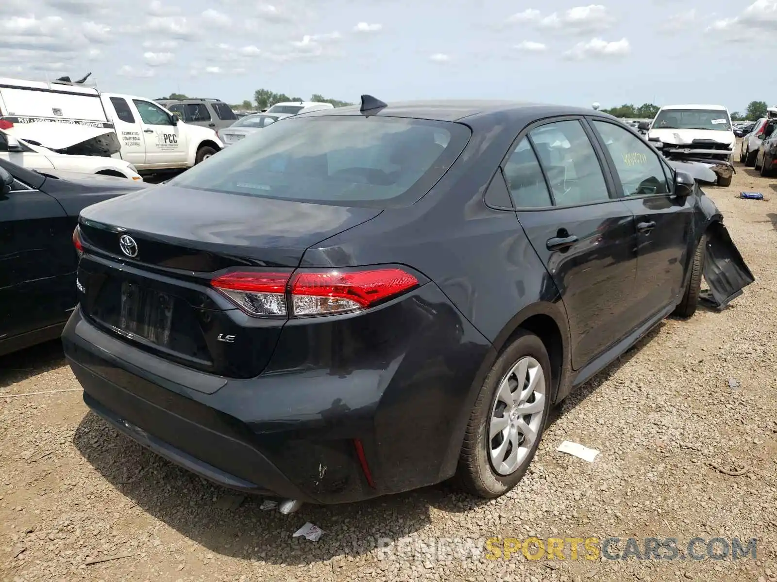 4 Photograph of a damaged car 5YFEPRAE1LP073100 TOYOTA COROLLA 2020