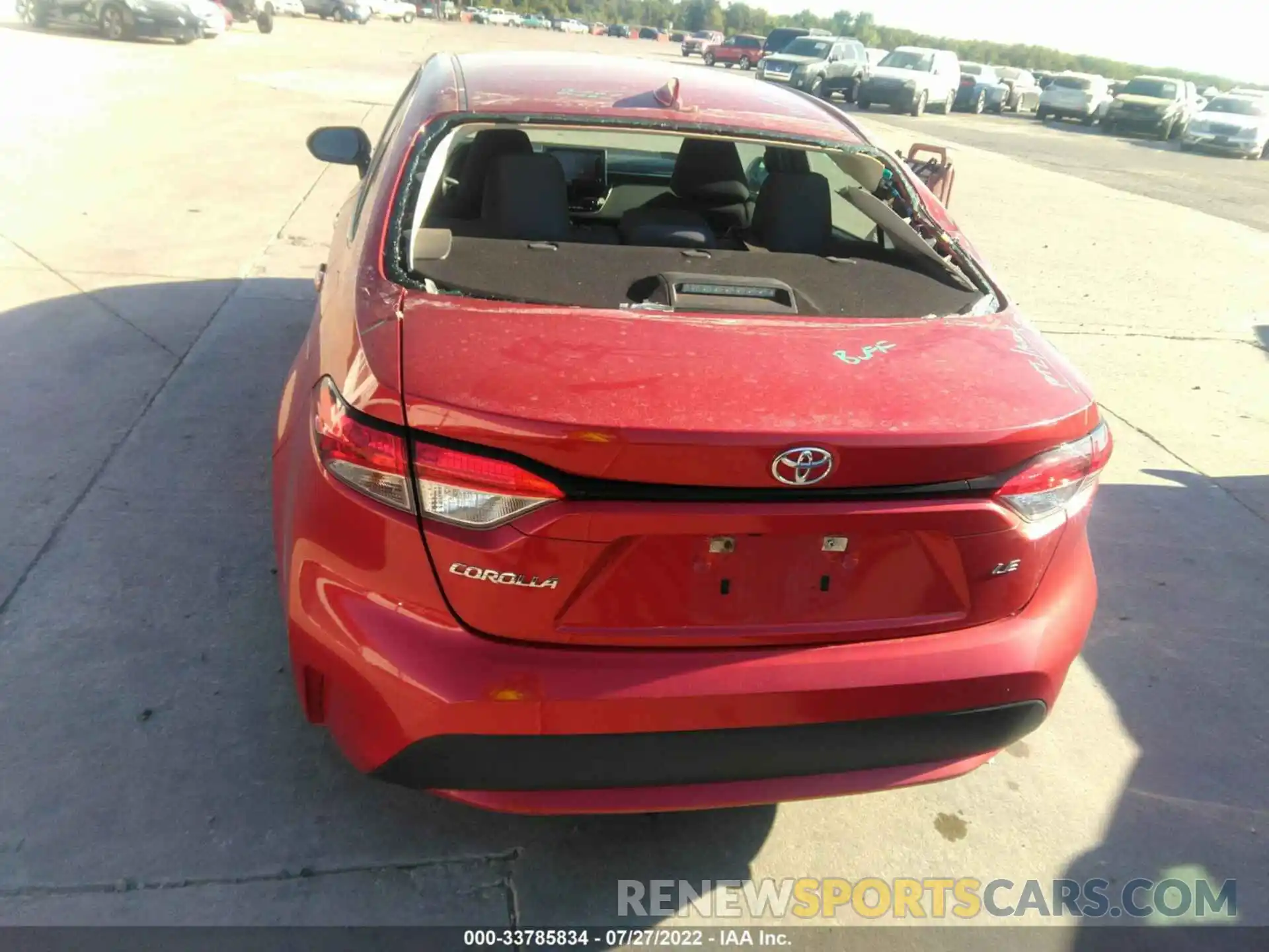 6 Photograph of a damaged car 5YFEPRAE1LP073260 TOYOTA COROLLA 2020