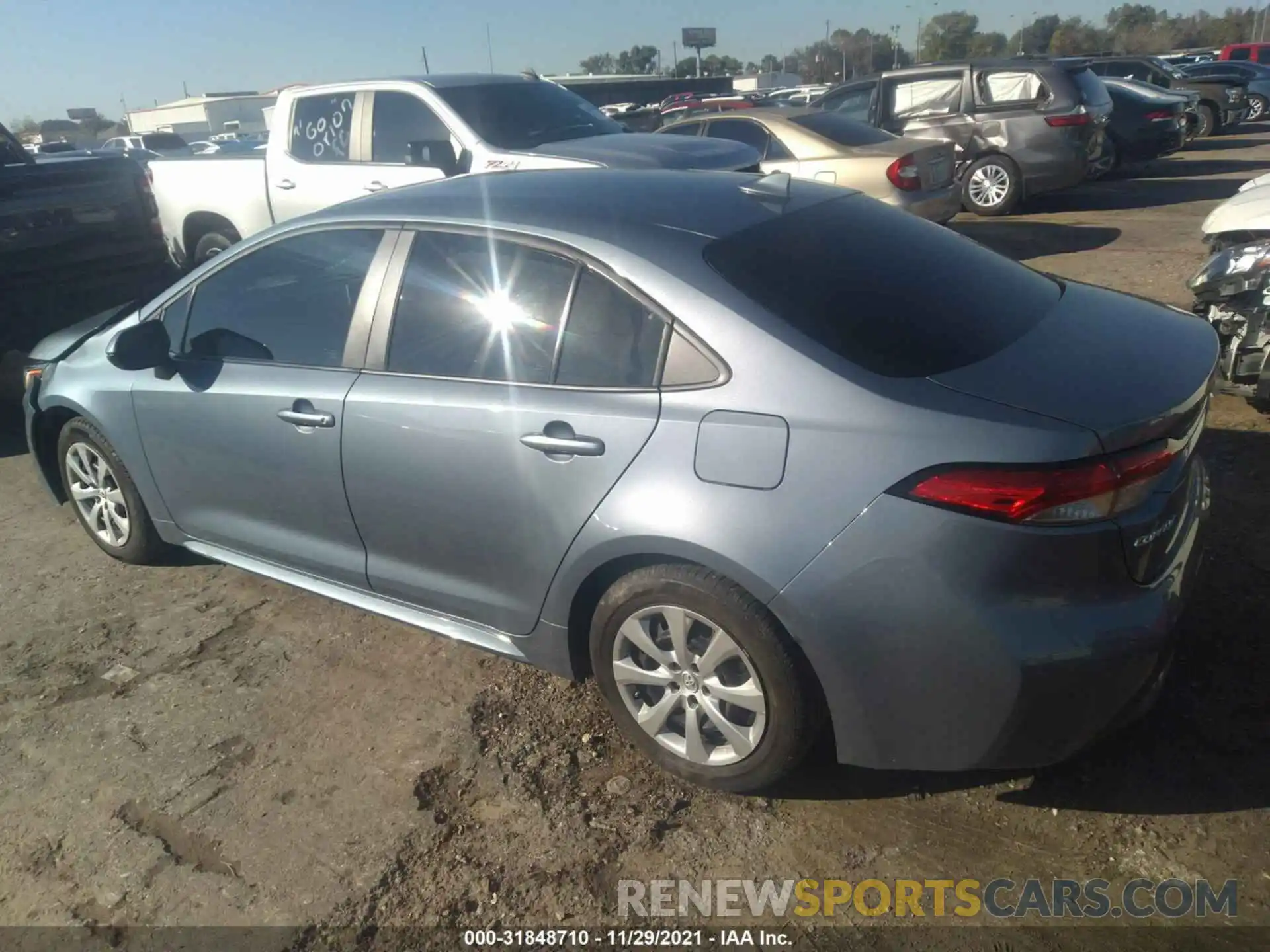 3 Photograph of a damaged car 5YFEPRAE1LP073307 TOYOTA COROLLA 2020