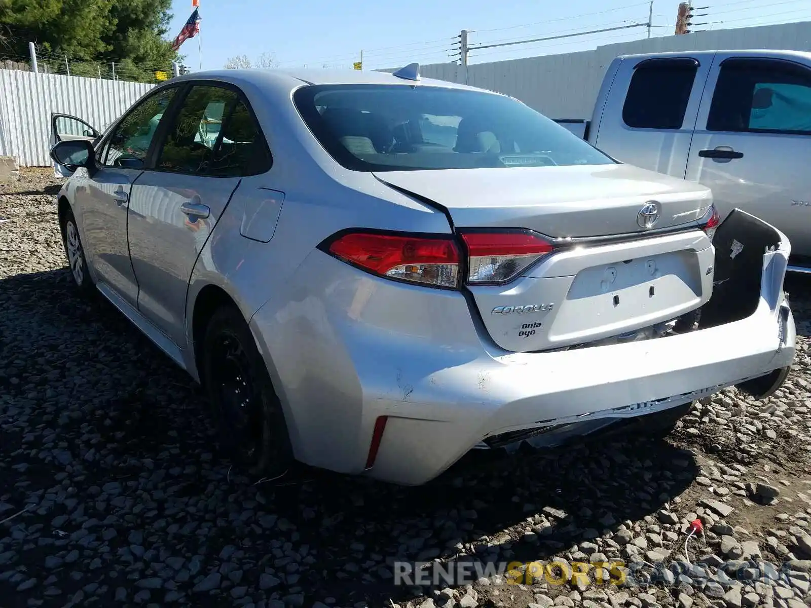 3 Photograph of a damaged car 5YFEPRAE1LP073985 TOYOTA COROLLA 2020