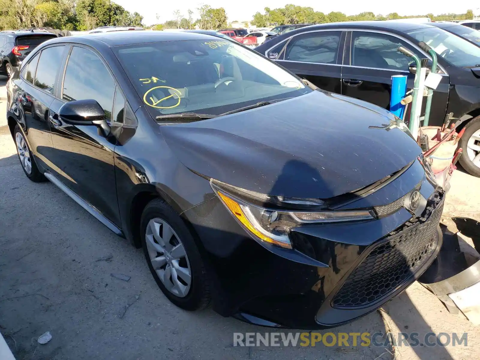 1 Photograph of a damaged car 5YFEPRAE1LP074134 TOYOTA COROLLA 2020