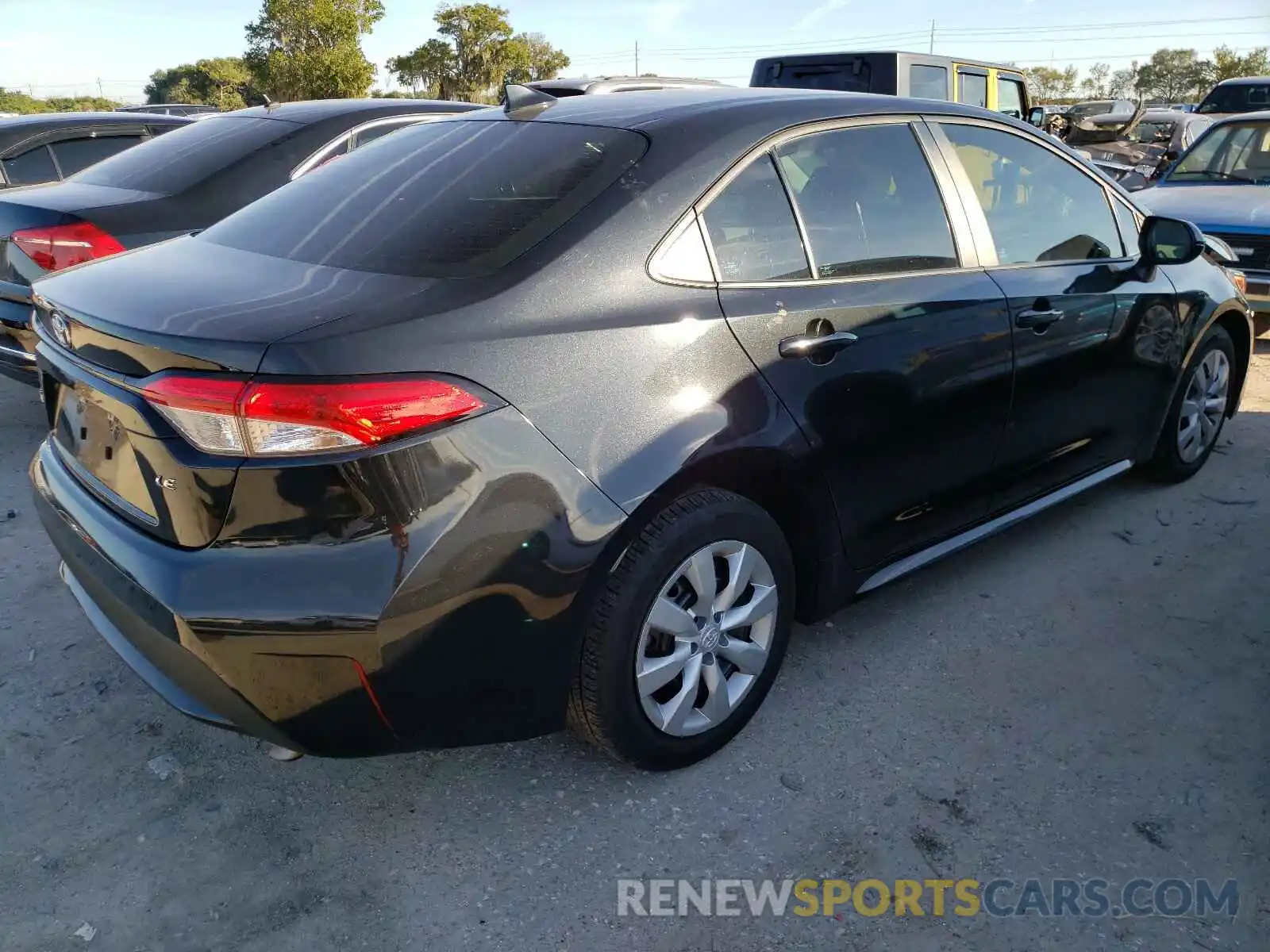 4 Photograph of a damaged car 5YFEPRAE1LP074134 TOYOTA COROLLA 2020