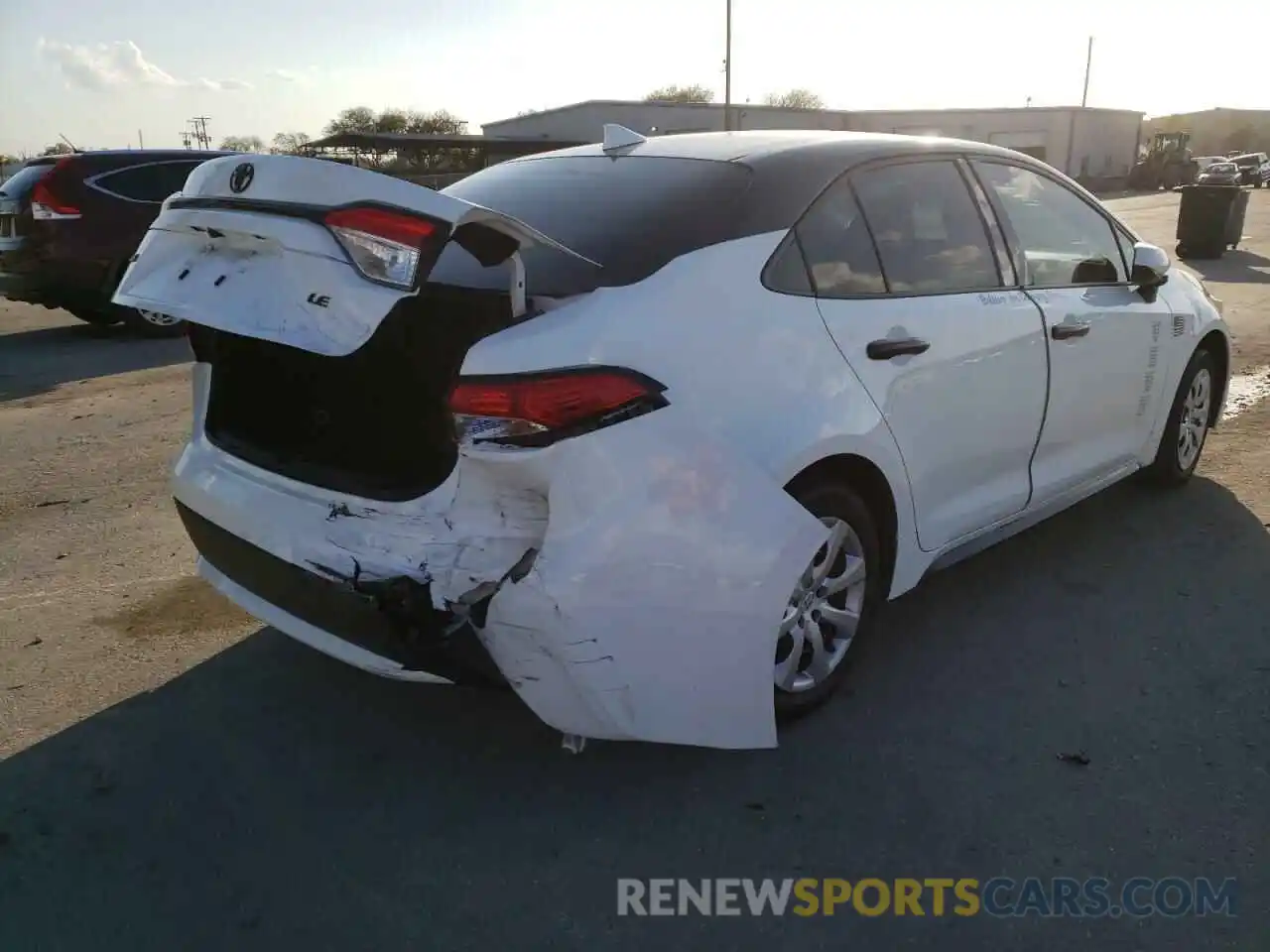 4 Photograph of a damaged car 5YFEPRAE1LP076028 TOYOTA COROLLA 2020