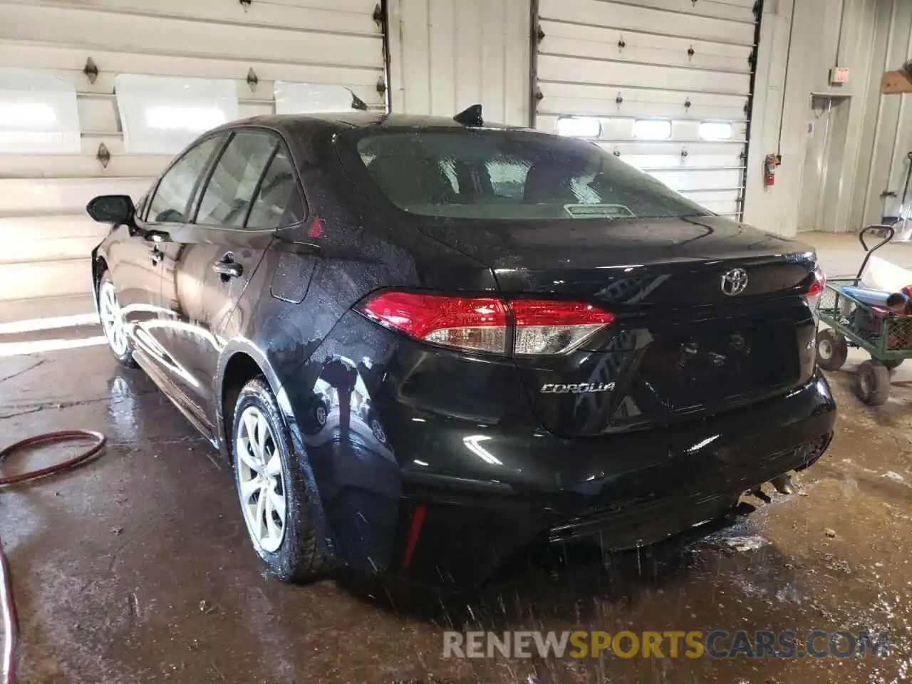 3 Photograph of a damaged car 5YFEPRAE1LP076062 TOYOTA COROLLA 2020