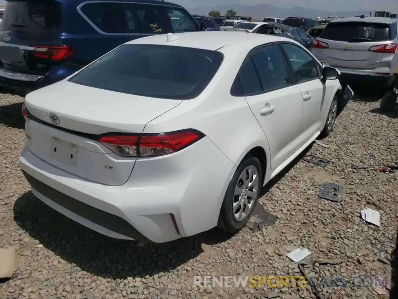 4 Photograph of a damaged car 5YFEPRAE1LP077289 TOYOTA COROLLA 2020