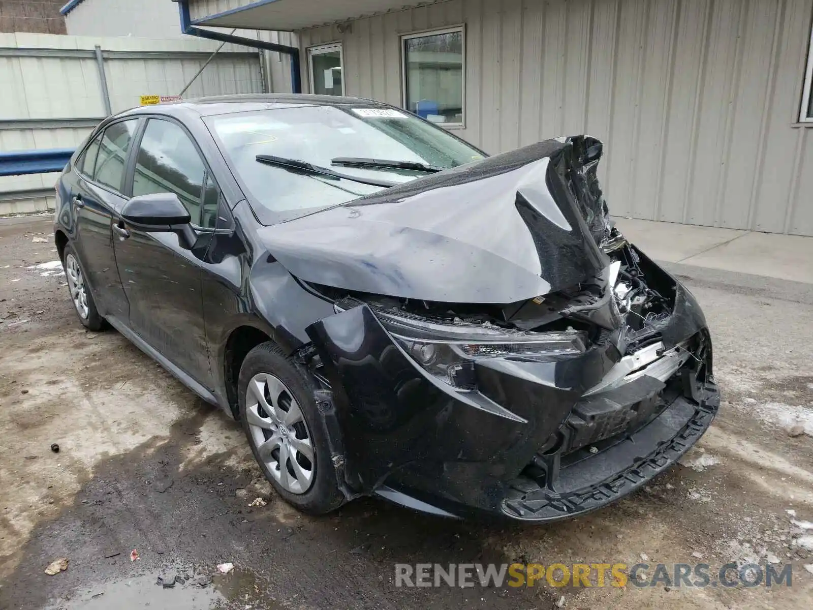1 Photograph of a damaged car 5YFEPRAE1LP077339 TOYOTA COROLLA 2020