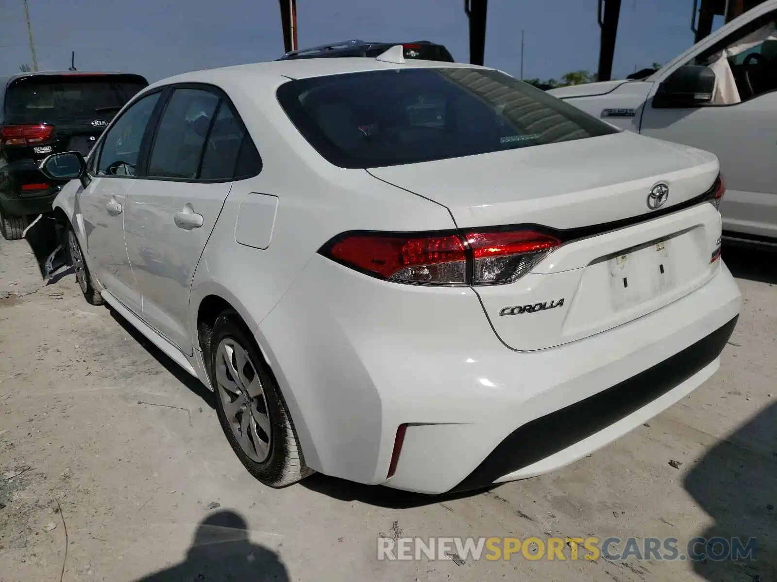 3 Photograph of a damaged car 5YFEPRAE1LP077356 TOYOTA COROLLA 2020