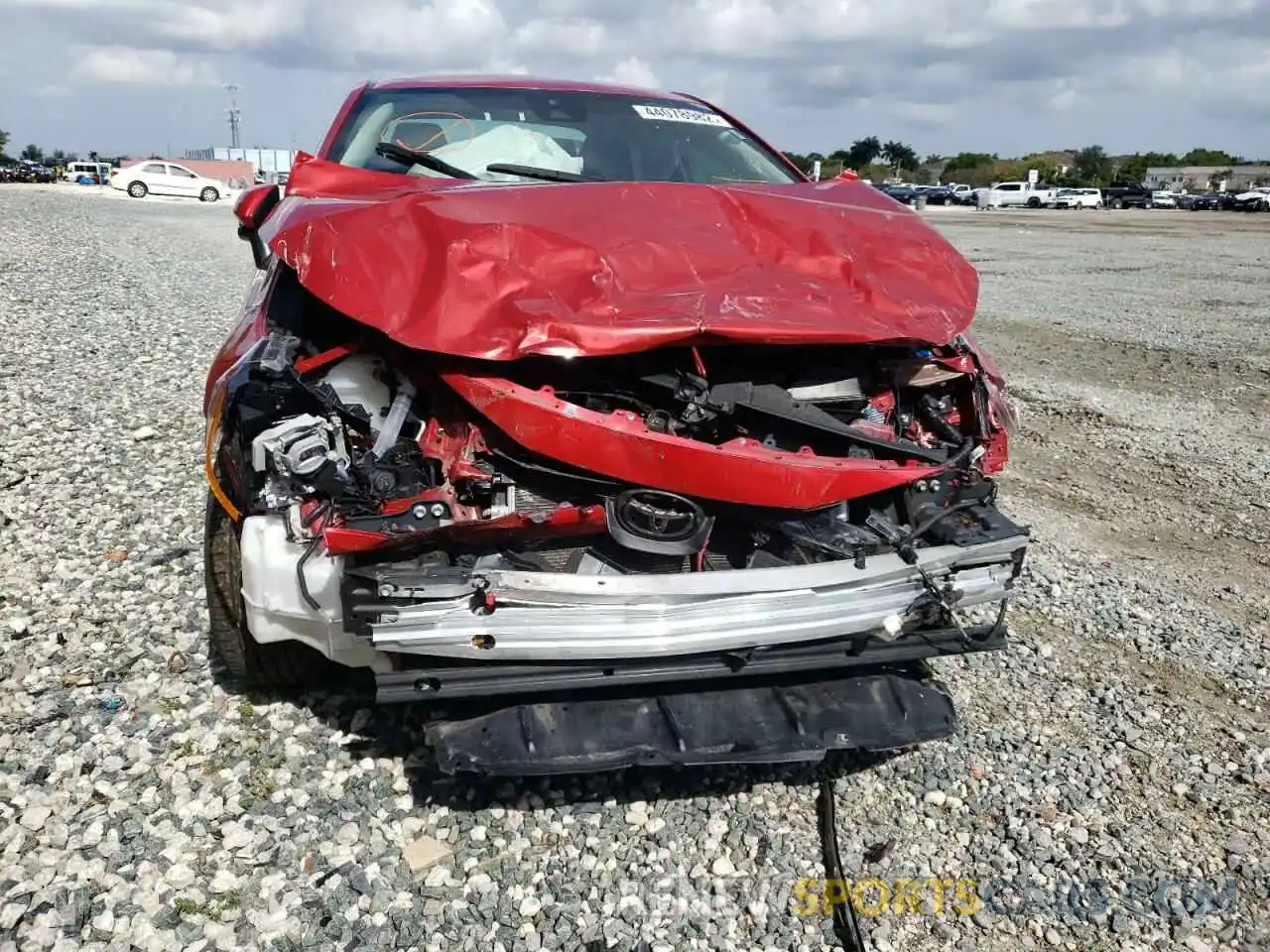 9 Photograph of a damaged car 5YFEPRAE1LP078166 TOYOTA COROLLA 2020