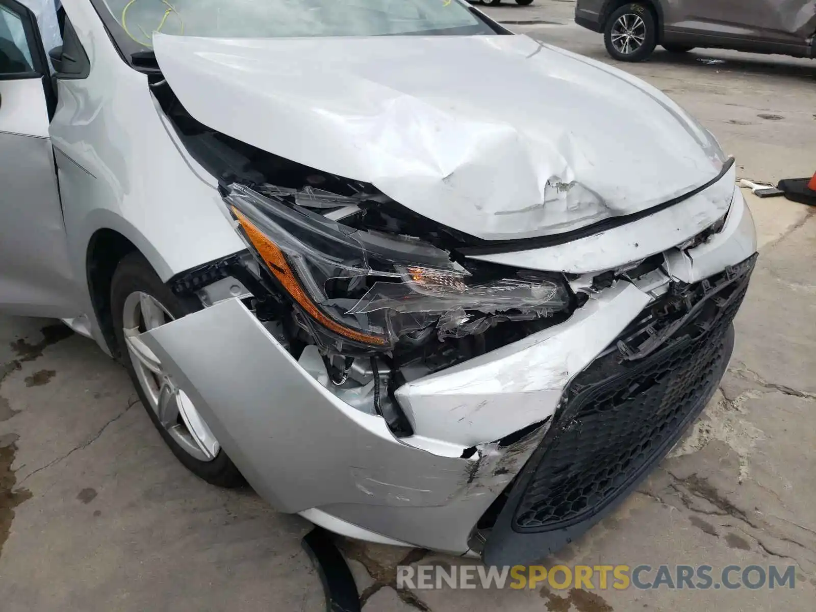 9 Photograph of a damaged car 5YFEPRAE1LP078457 TOYOTA COROLLA 2020