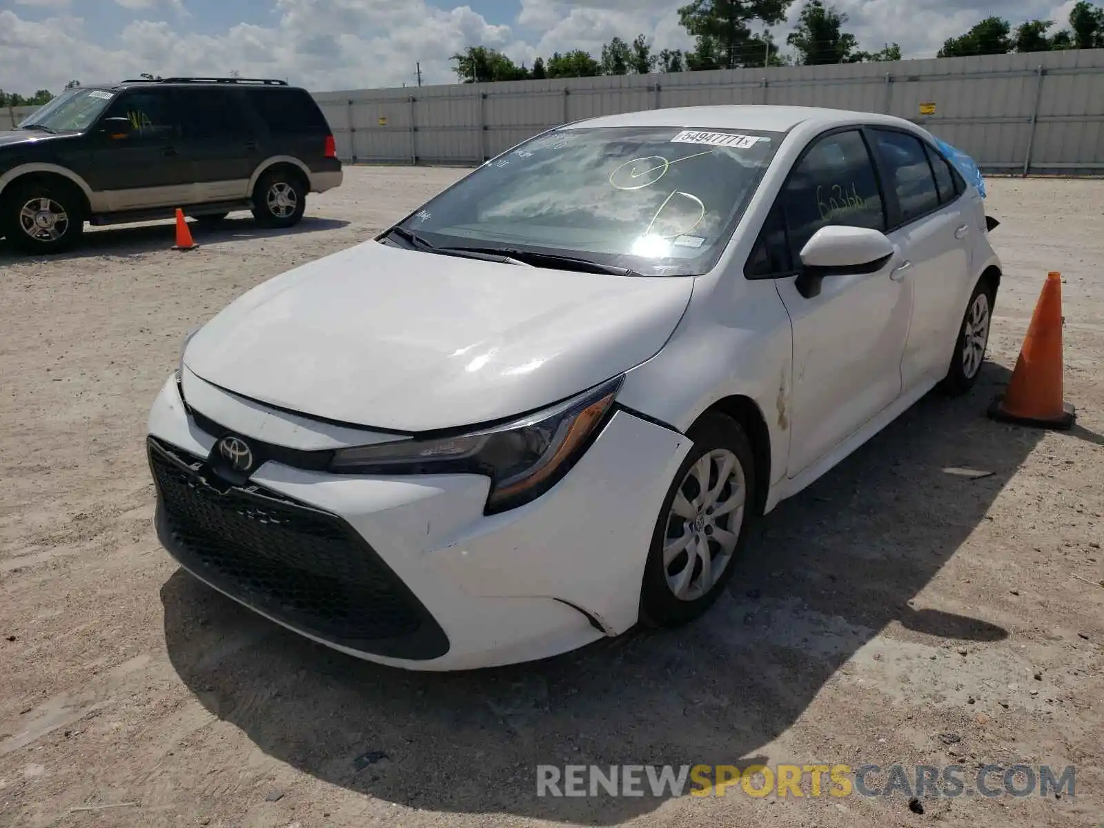 2 Photograph of a damaged car 5YFEPRAE1LP079205 TOYOTA COROLLA 2020