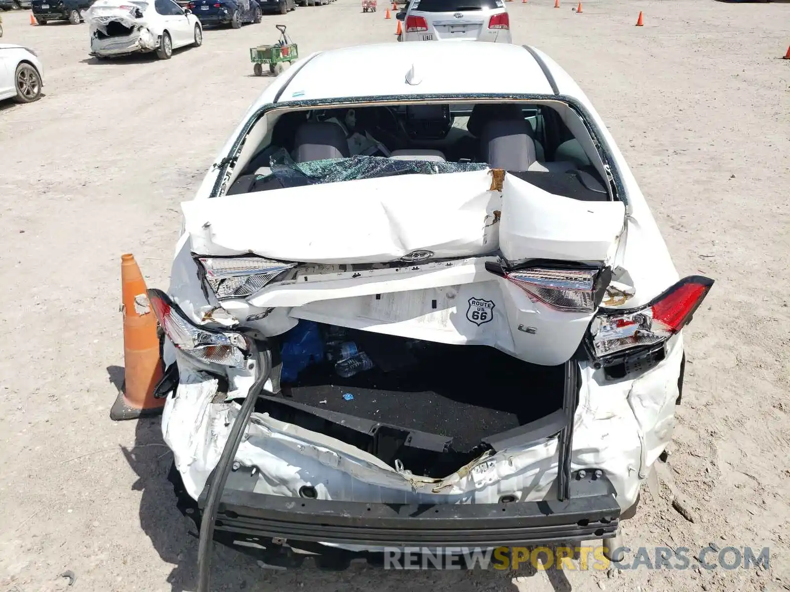 9 Photograph of a damaged car 5YFEPRAE1LP079205 TOYOTA COROLLA 2020