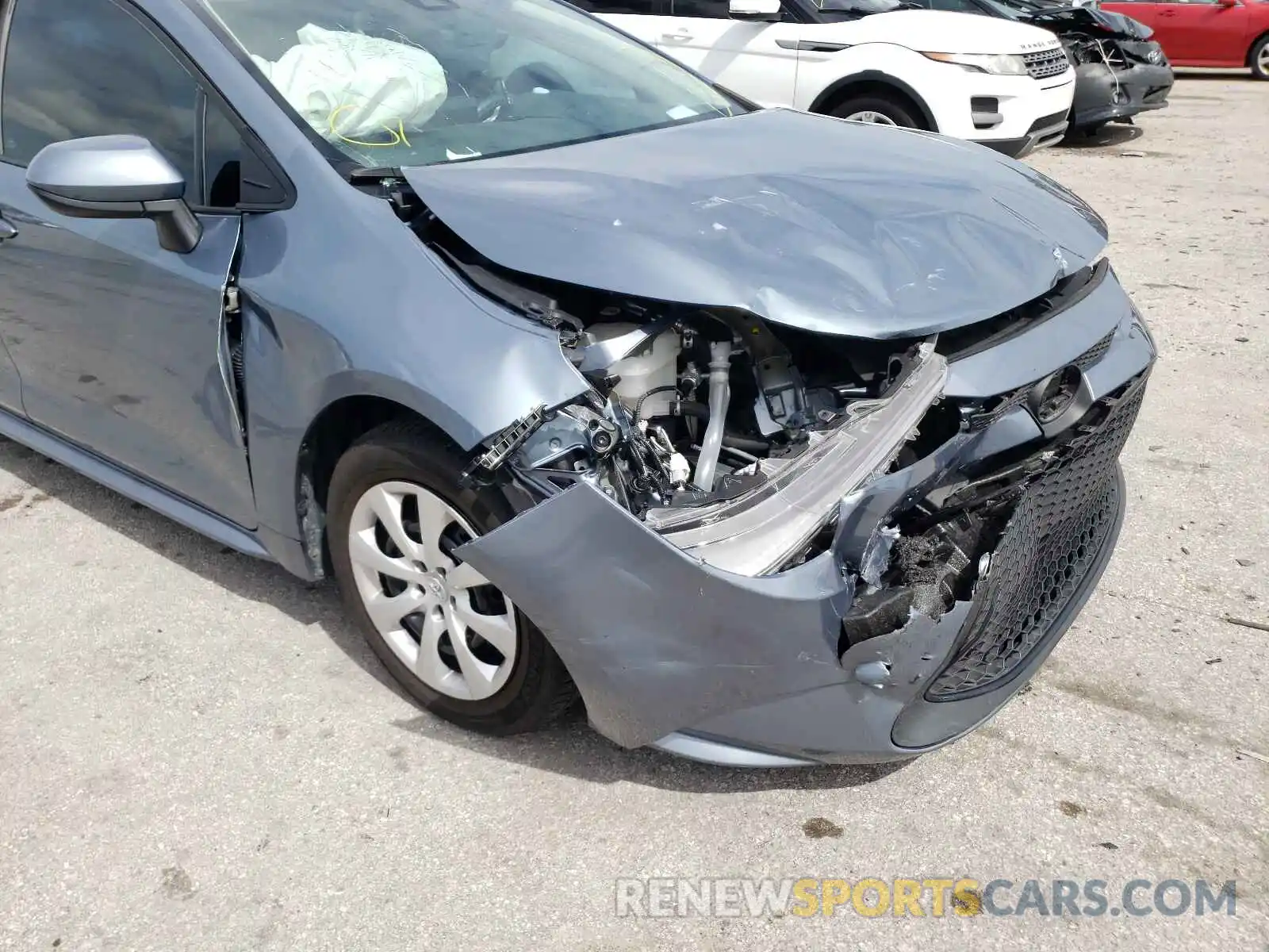 9 Photograph of a damaged car 5YFEPRAE1LP080032 TOYOTA COROLLA 2020