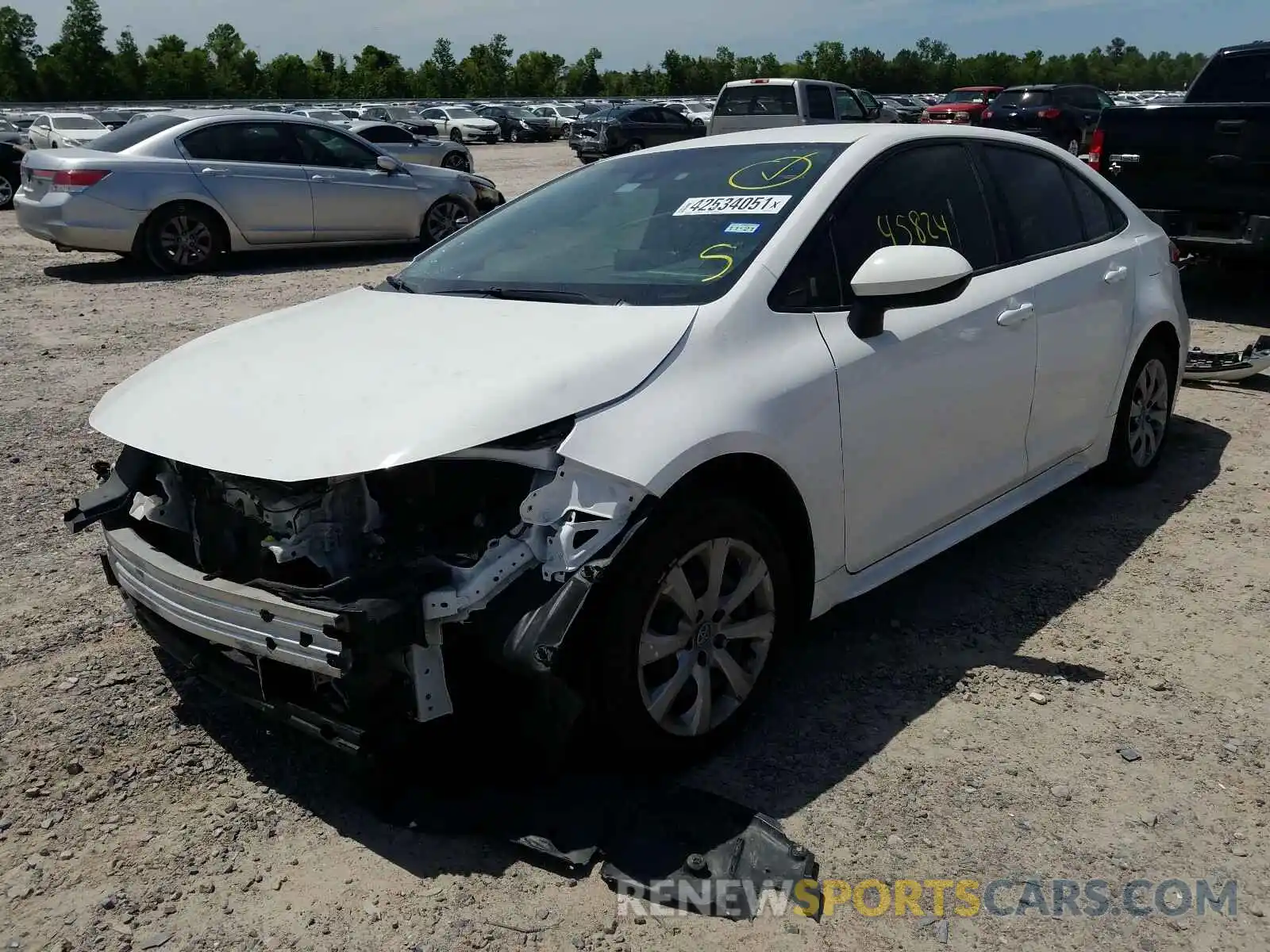 2 Photograph of a damaged car 5YFEPRAE1LP080340 TOYOTA COROLLA 2020