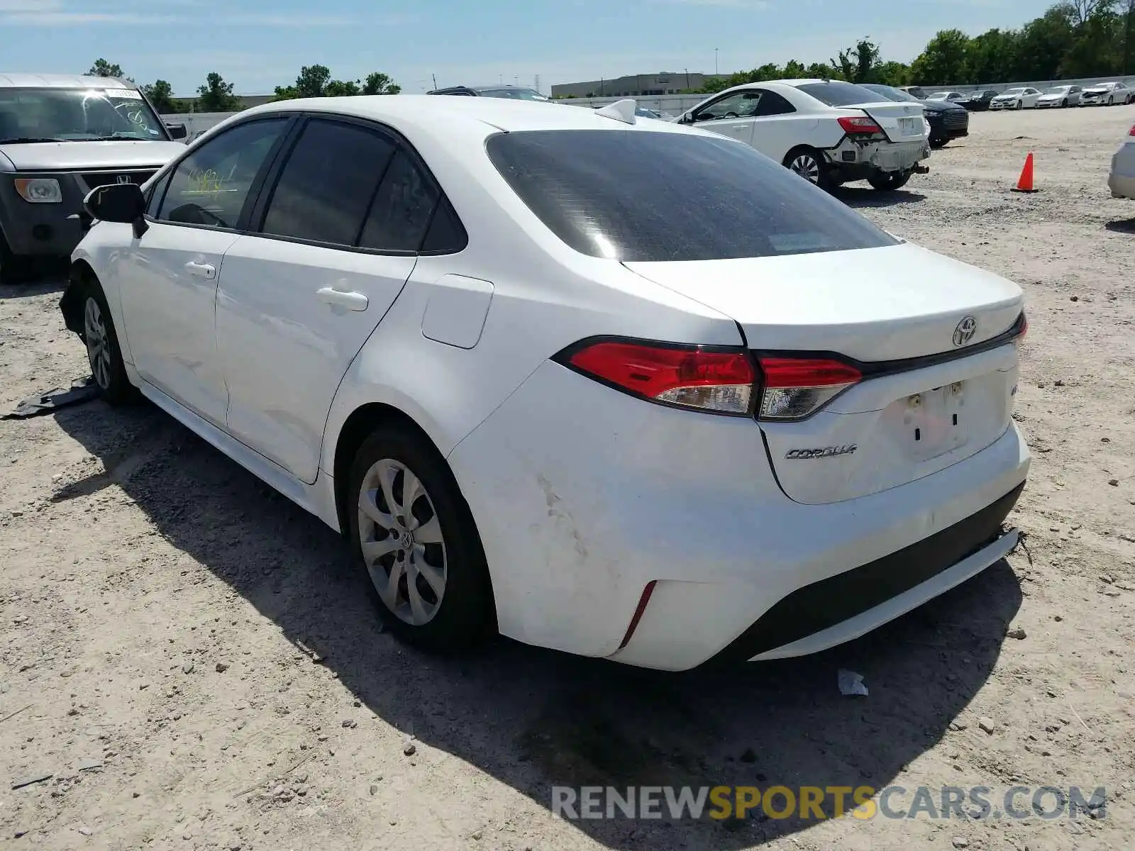 3 Photograph of a damaged car 5YFEPRAE1LP080340 TOYOTA COROLLA 2020