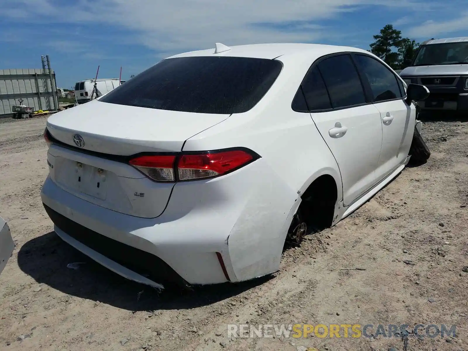 4 Photograph of a damaged car 5YFEPRAE1LP080340 TOYOTA COROLLA 2020