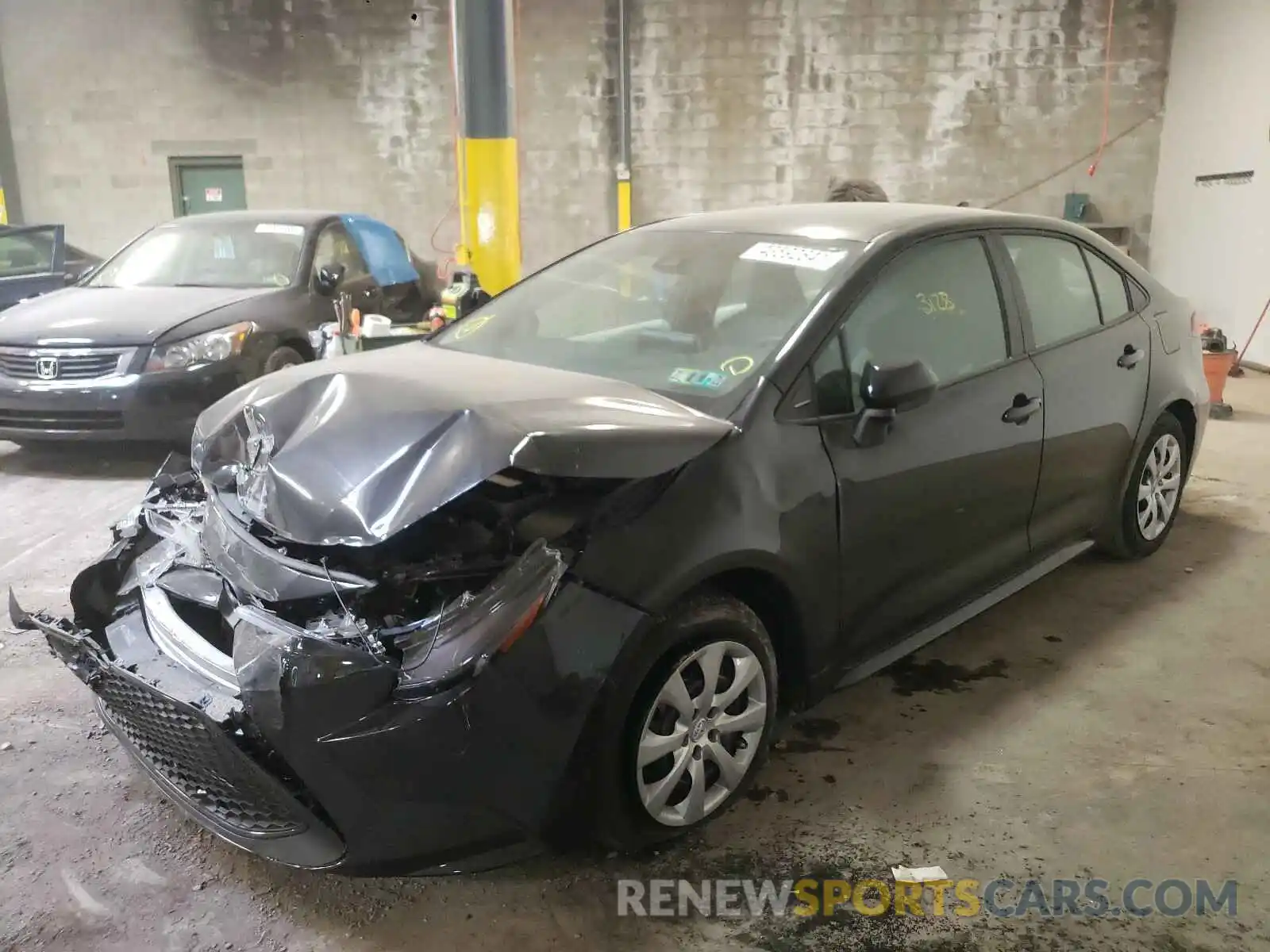 2 Photograph of a damaged car 5YFEPRAE1LP080435 TOYOTA COROLLA 2020