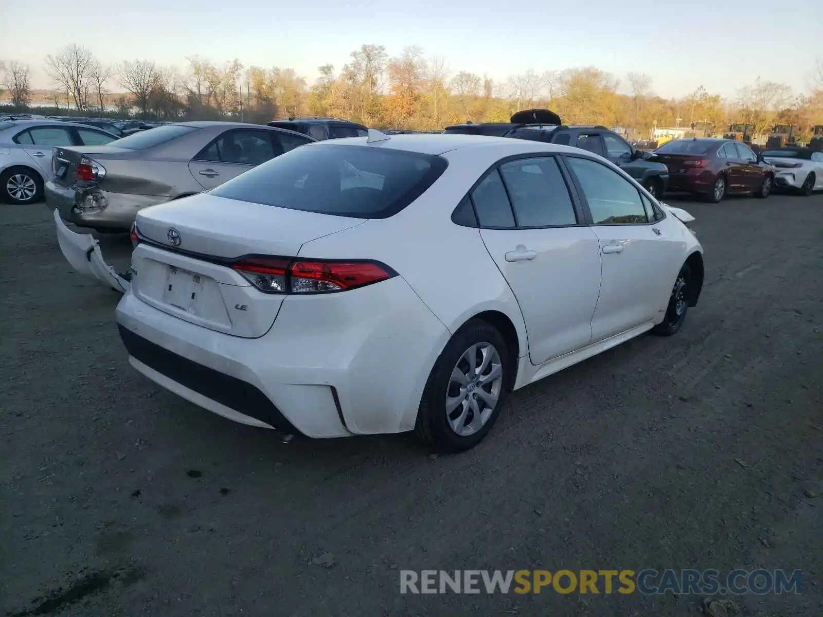 4 Photograph of a damaged car 5YFEPRAE1LP080886 TOYOTA COROLLA 2020