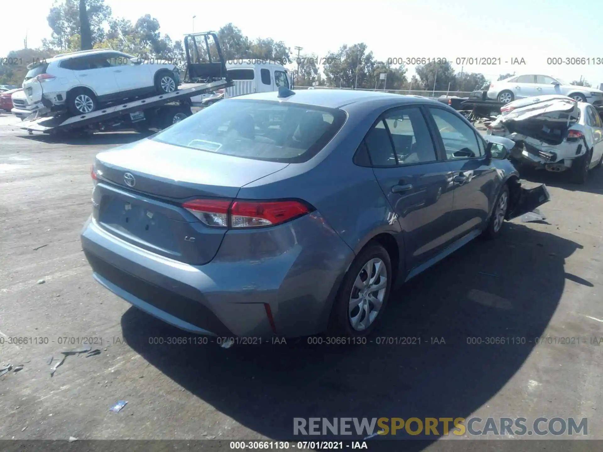 4 Photograph of a damaged car 5YFEPRAE1LP081956 TOYOTA COROLLA 2020