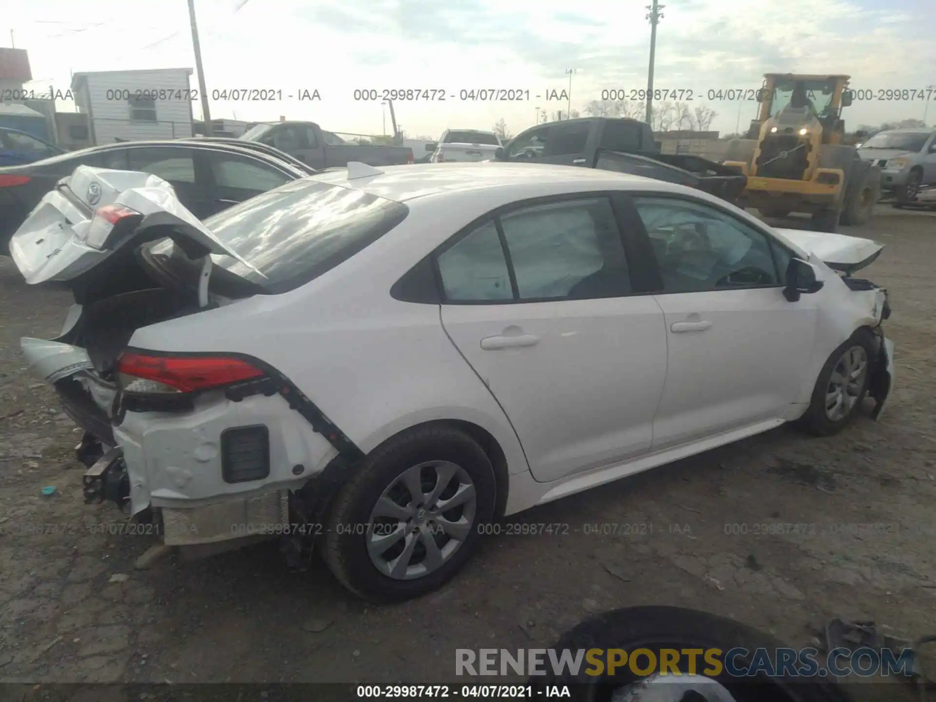 4 Photograph of a damaged car 5YFEPRAE1LP082086 TOYOTA COROLLA 2020