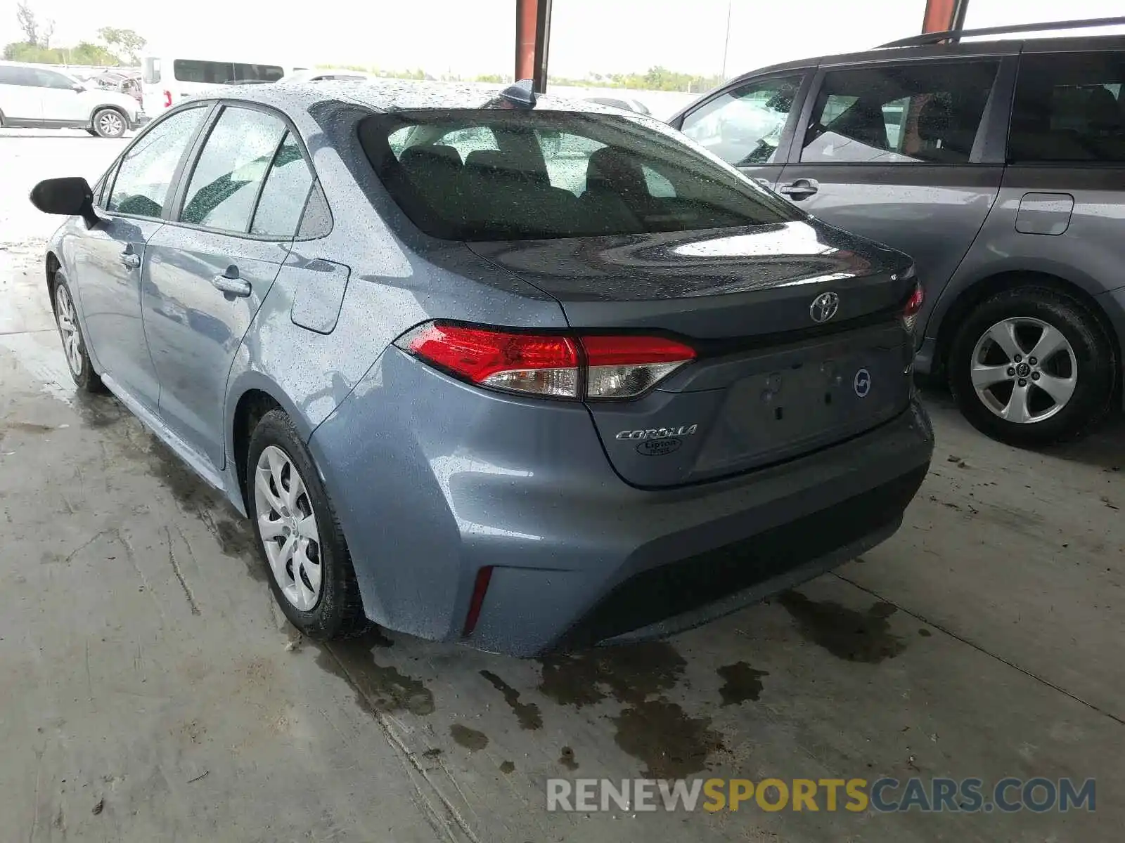 3 Photograph of a damaged car 5YFEPRAE1LP082721 TOYOTA COROLLA 2020