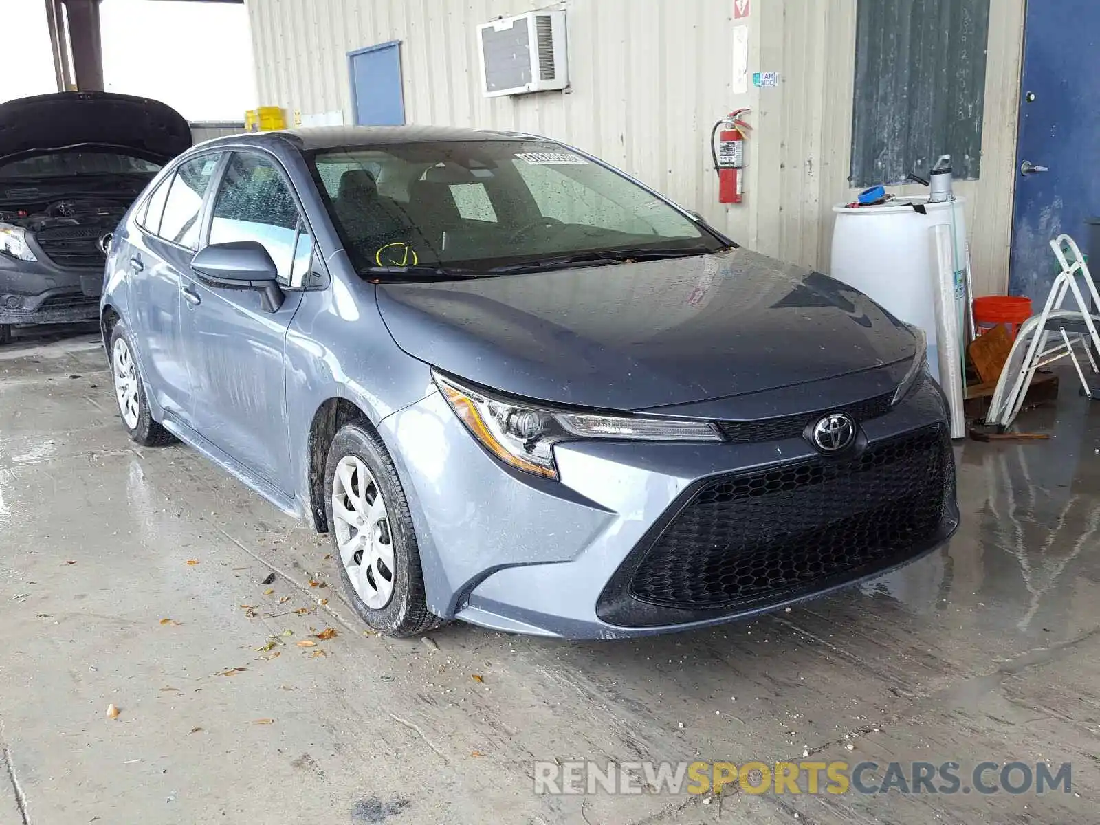 1 Photograph of a damaged car 5YFEPRAE1LP082833 TOYOTA COROLLA 2020