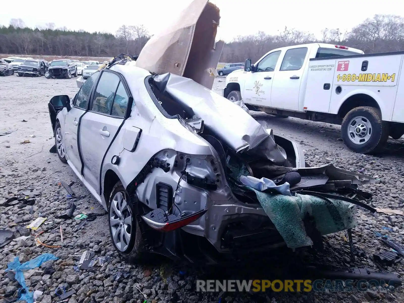 3 Photograph of a damaged car 5YFEPRAE1LP083318 TOYOTA COROLLA 2020