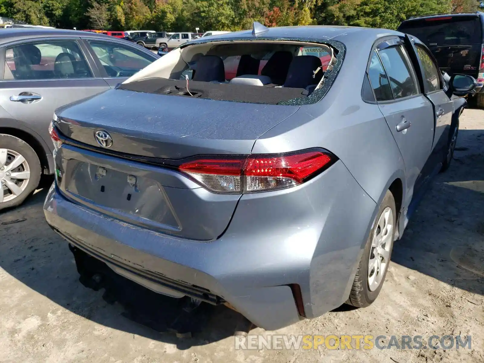 4 Photograph of a damaged car 5YFEPRAE1LP083402 TOYOTA COROLLA 2020