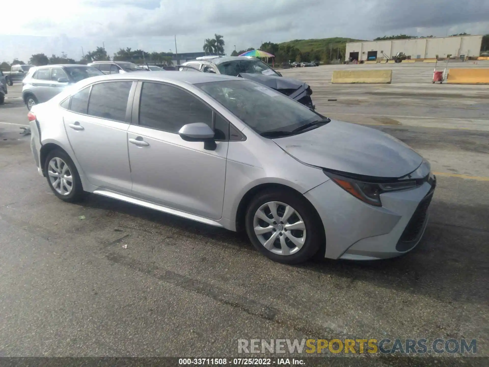 1 Photograph of a damaged car 5YFEPRAE1LP083819 TOYOTA COROLLA 2020