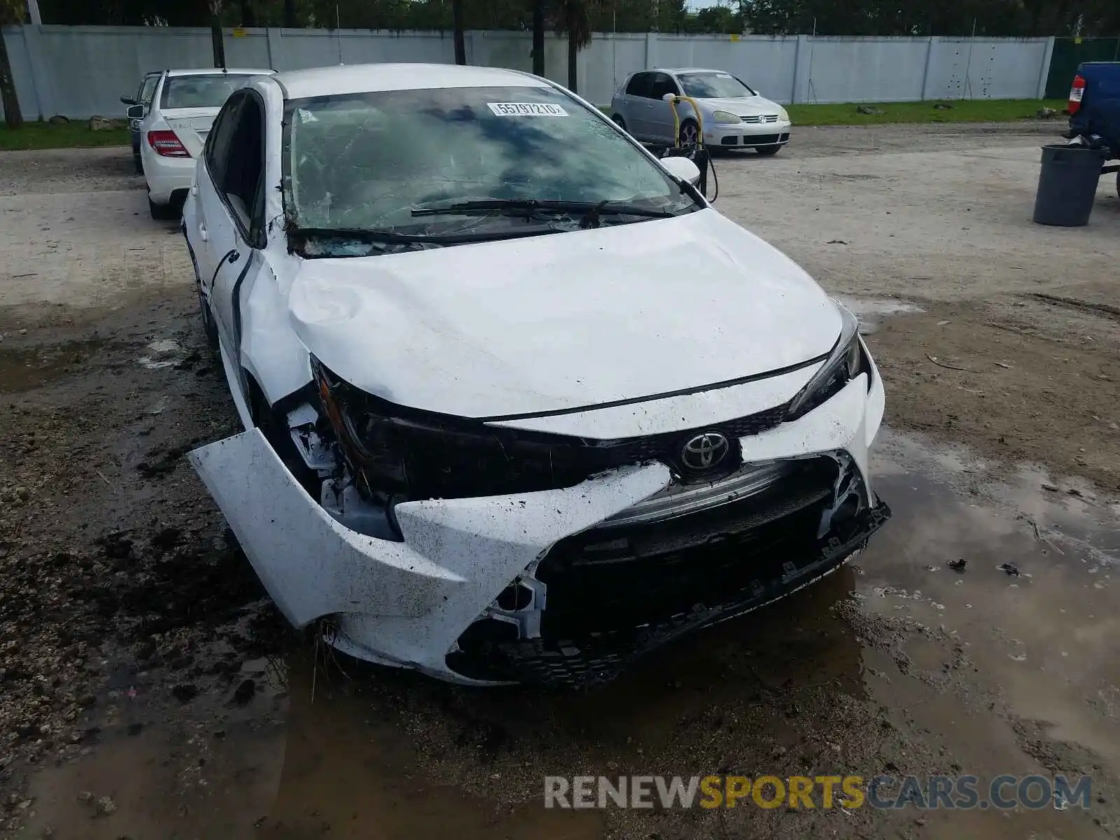 9 Photograph of a damaged car 5YFEPRAE1LP085635 TOYOTA COROLLA 2020