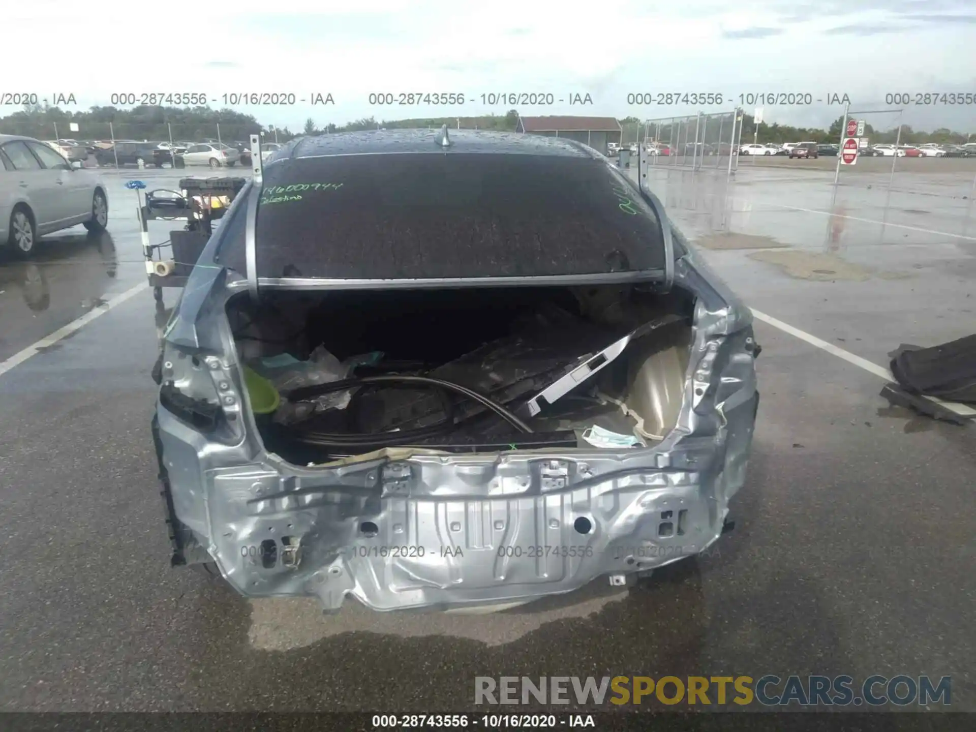 6 Photograph of a damaged car 5YFEPRAE1LP085828 TOYOTA COROLLA 2020