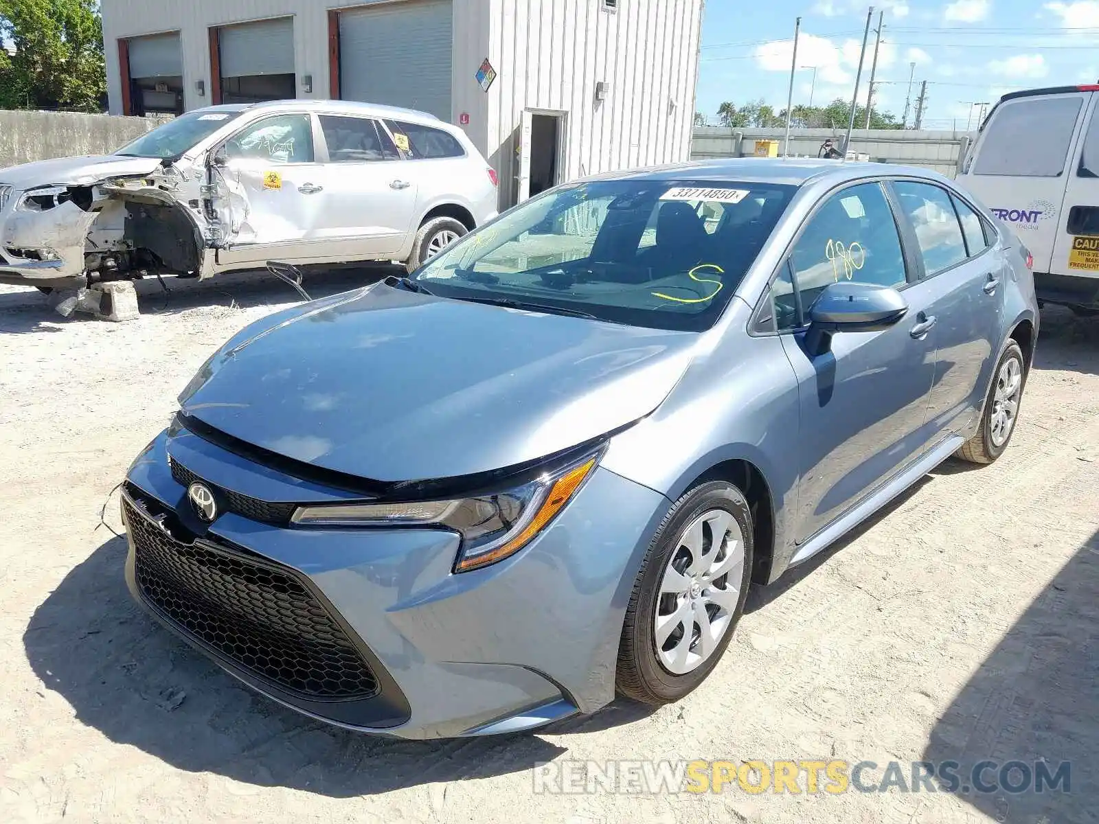 2 Photograph of a damaged car 5YFEPRAE1LP085845 TOYOTA COROLLA 2020