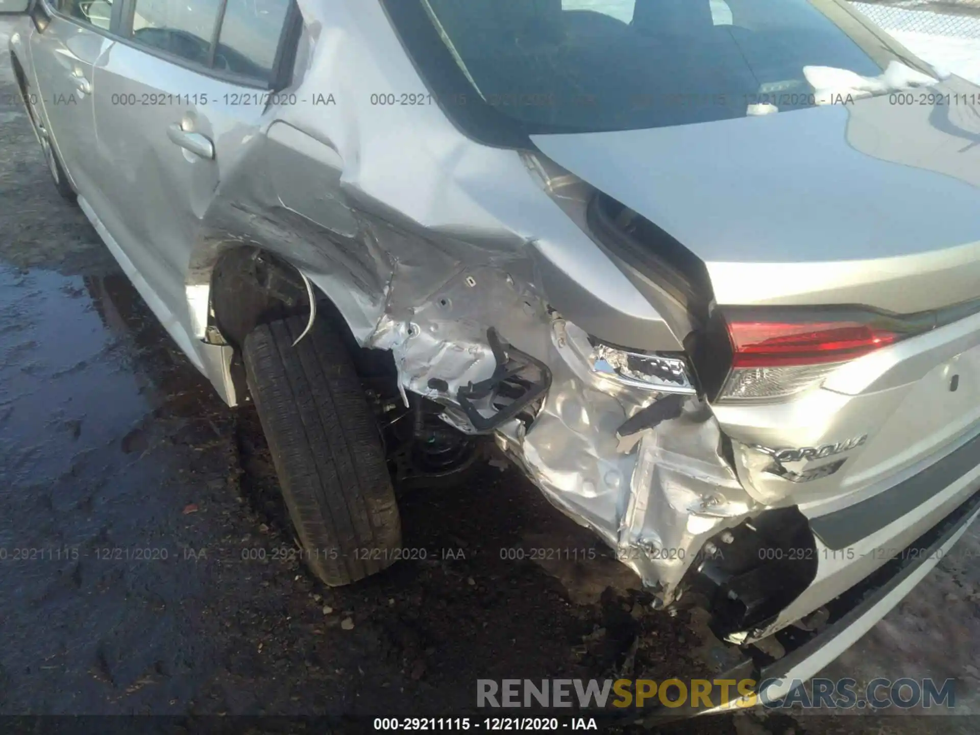 6 Photograph of a damaged car 5YFEPRAE1LP085862 TOYOTA COROLLA 2020