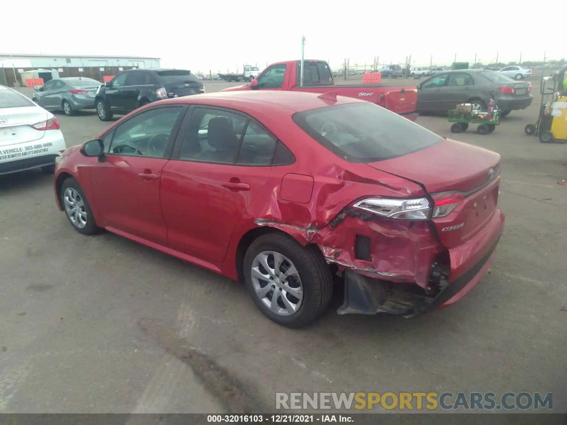 3 Photograph of a damaged car 5YFEPRAE1LP086011 TOYOTA COROLLA 2020