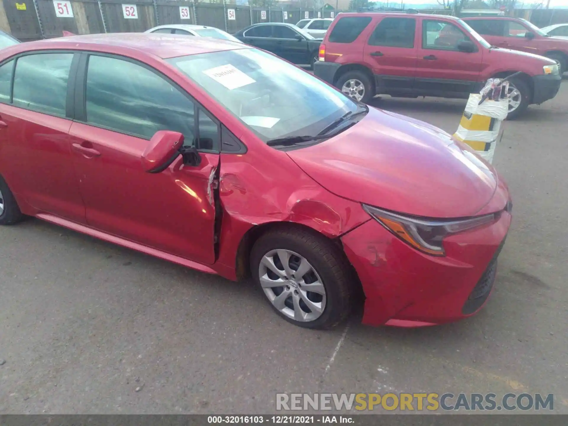 6 Photograph of a damaged car 5YFEPRAE1LP086011 TOYOTA COROLLA 2020