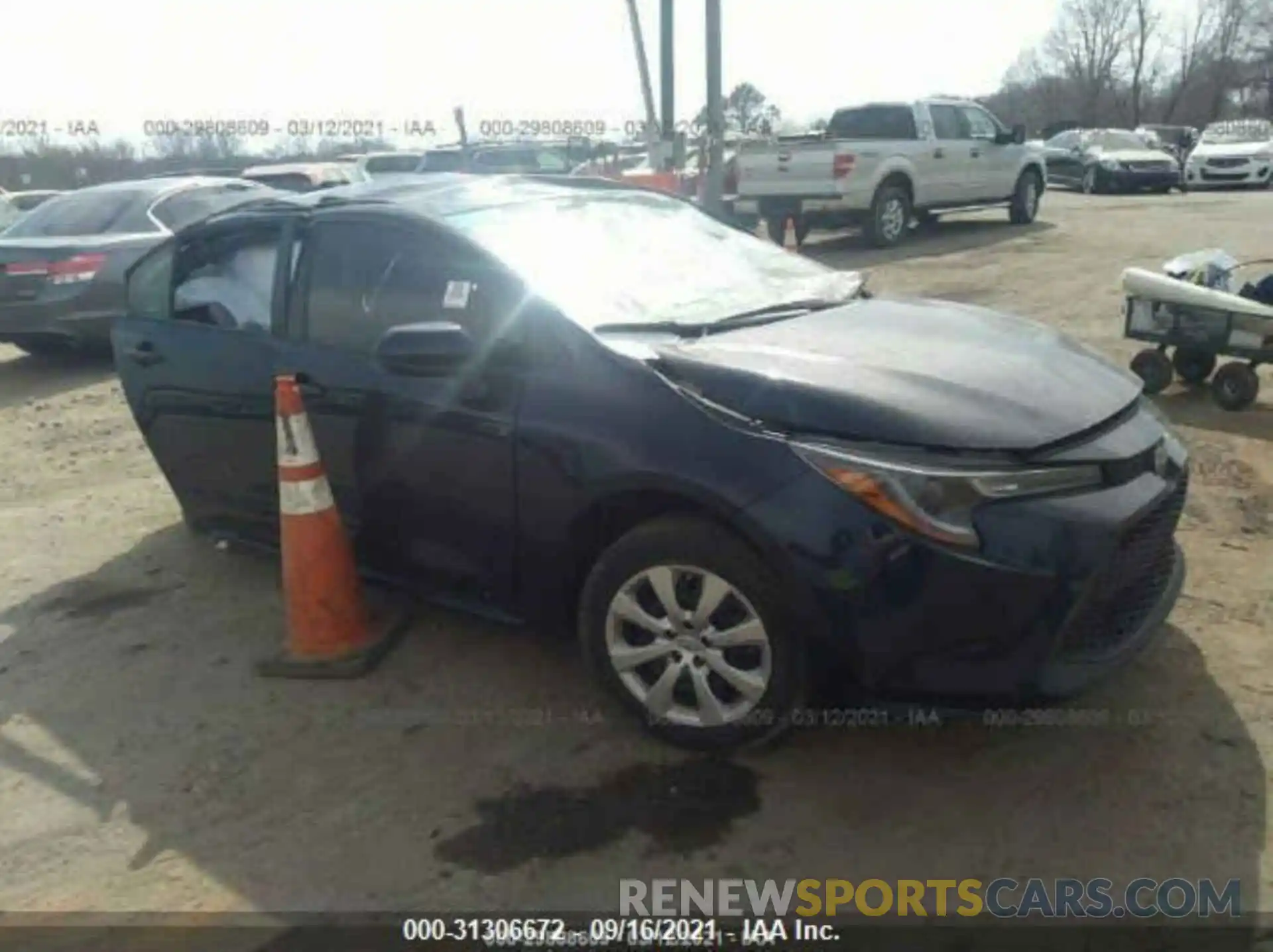 1 Photograph of a damaged car 5YFEPRAE1LP086249 TOYOTA COROLLA 2020