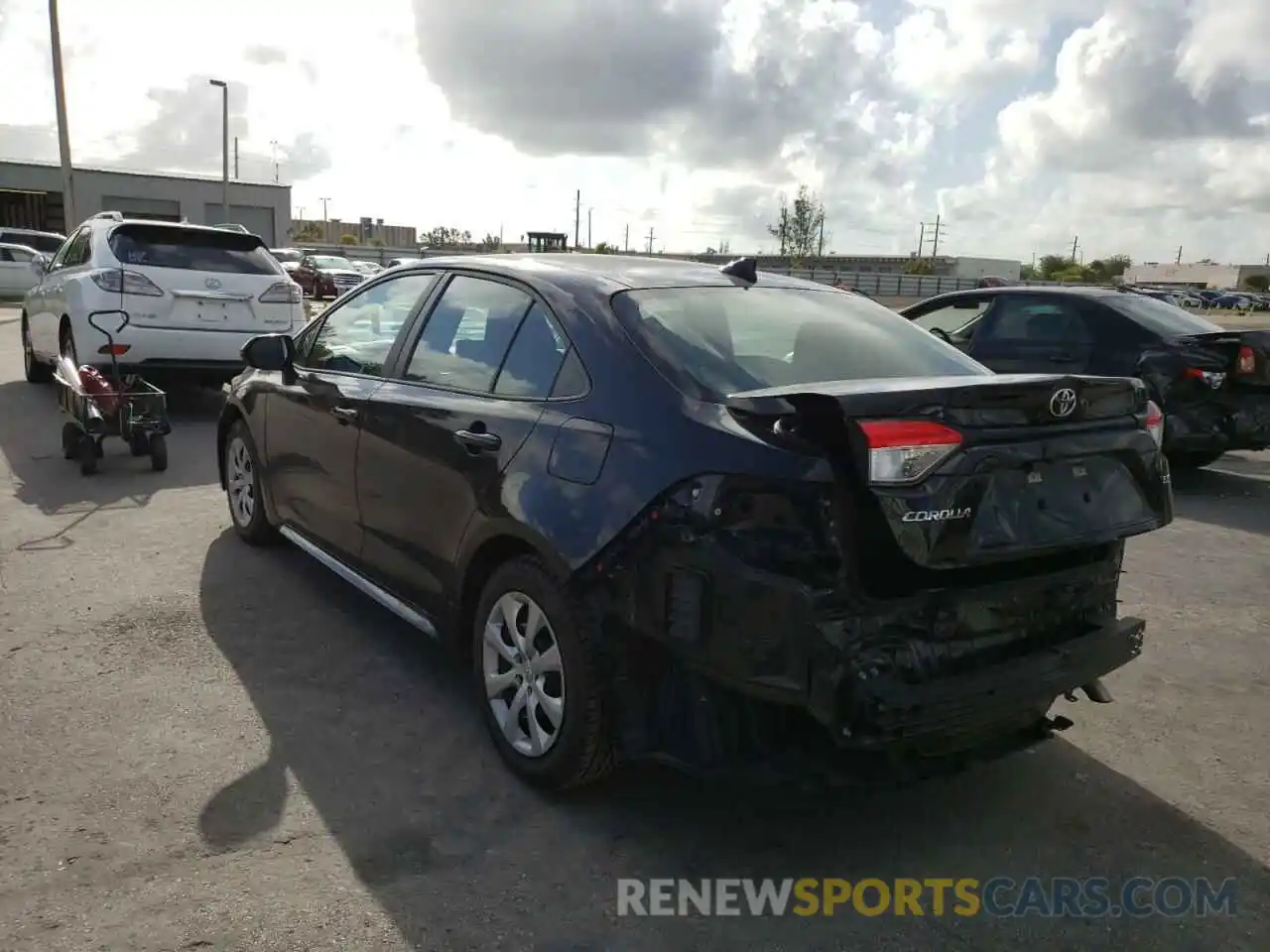 3 Photograph of a damaged car 5YFEPRAE1LP086672 TOYOTA COROLLA 2020