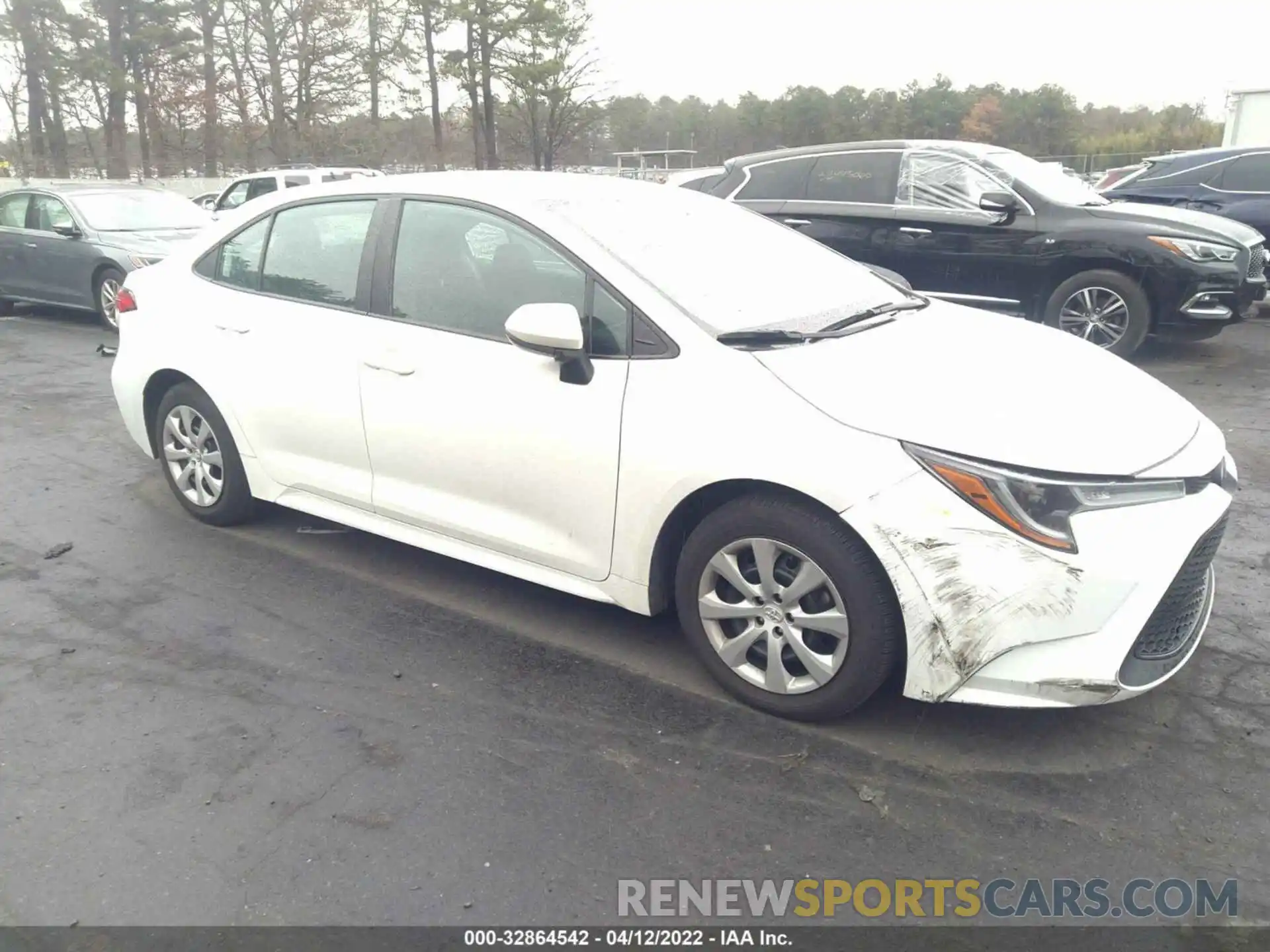 1 Photograph of a damaged car 5YFEPRAE1LP086753 TOYOTA COROLLA 2020