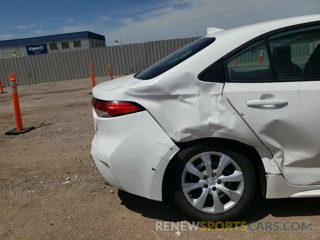 9 Photograph of a damaged car 5YFEPRAE1LP088146 TOYOTA COROLLA 2020