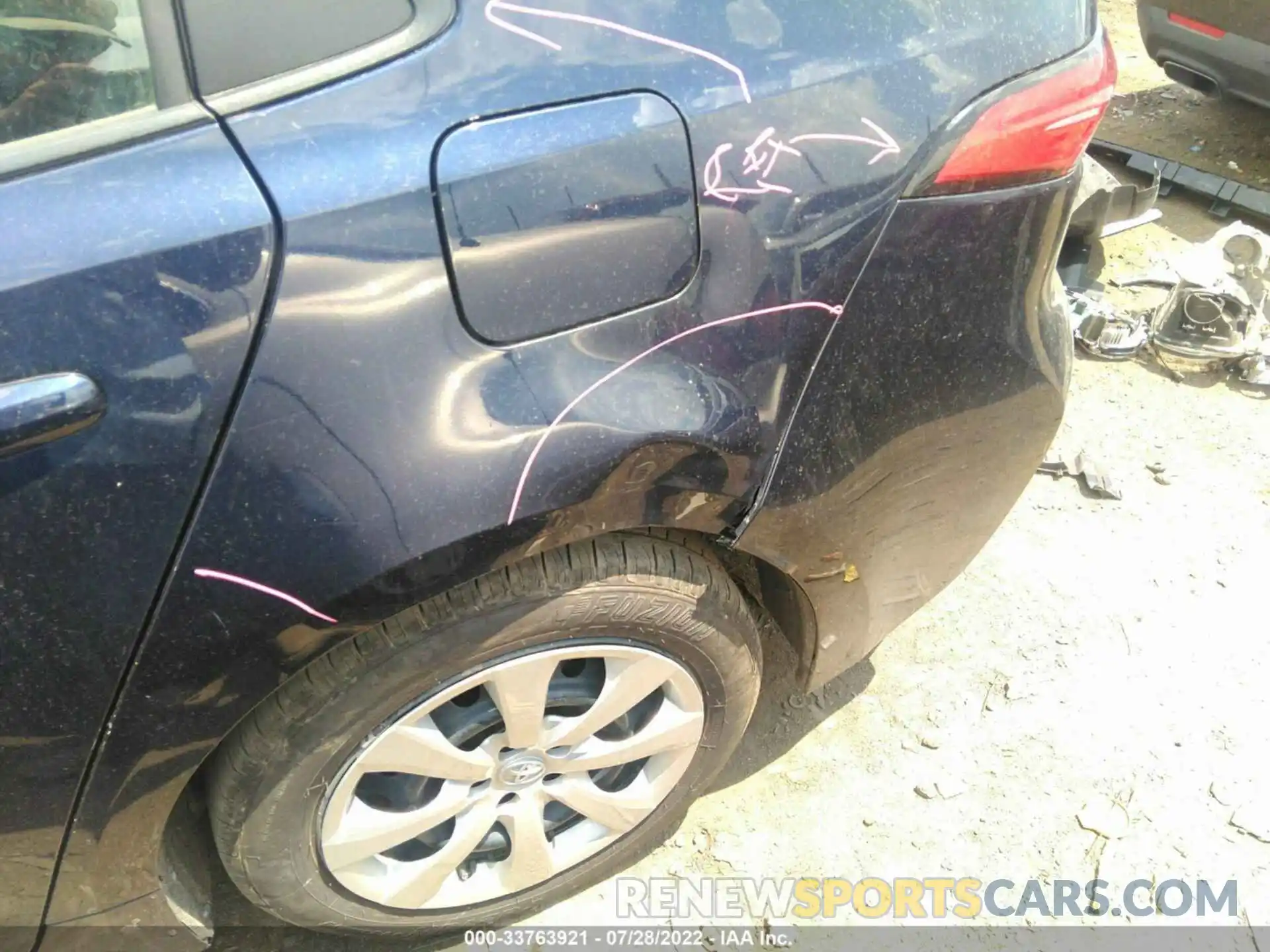 6 Photograph of a damaged car 5YFEPRAE1LP089426 TOYOTA COROLLA 2020