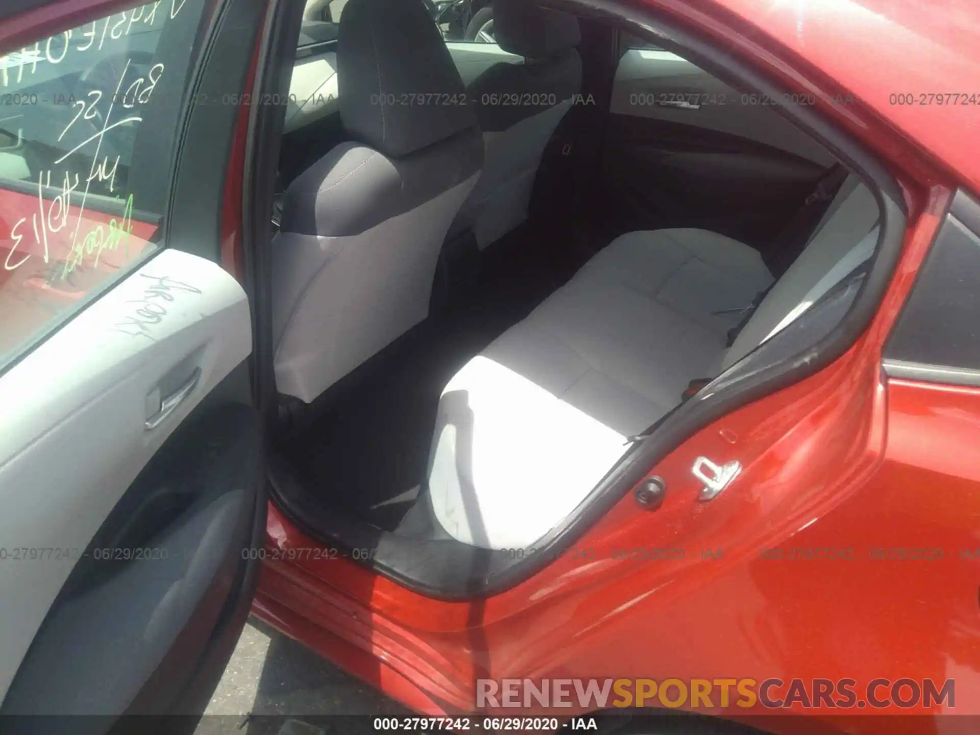 8 Photograph of a damaged car 5YFEPRAE1LP090446 TOYOTA COROLLA 2020