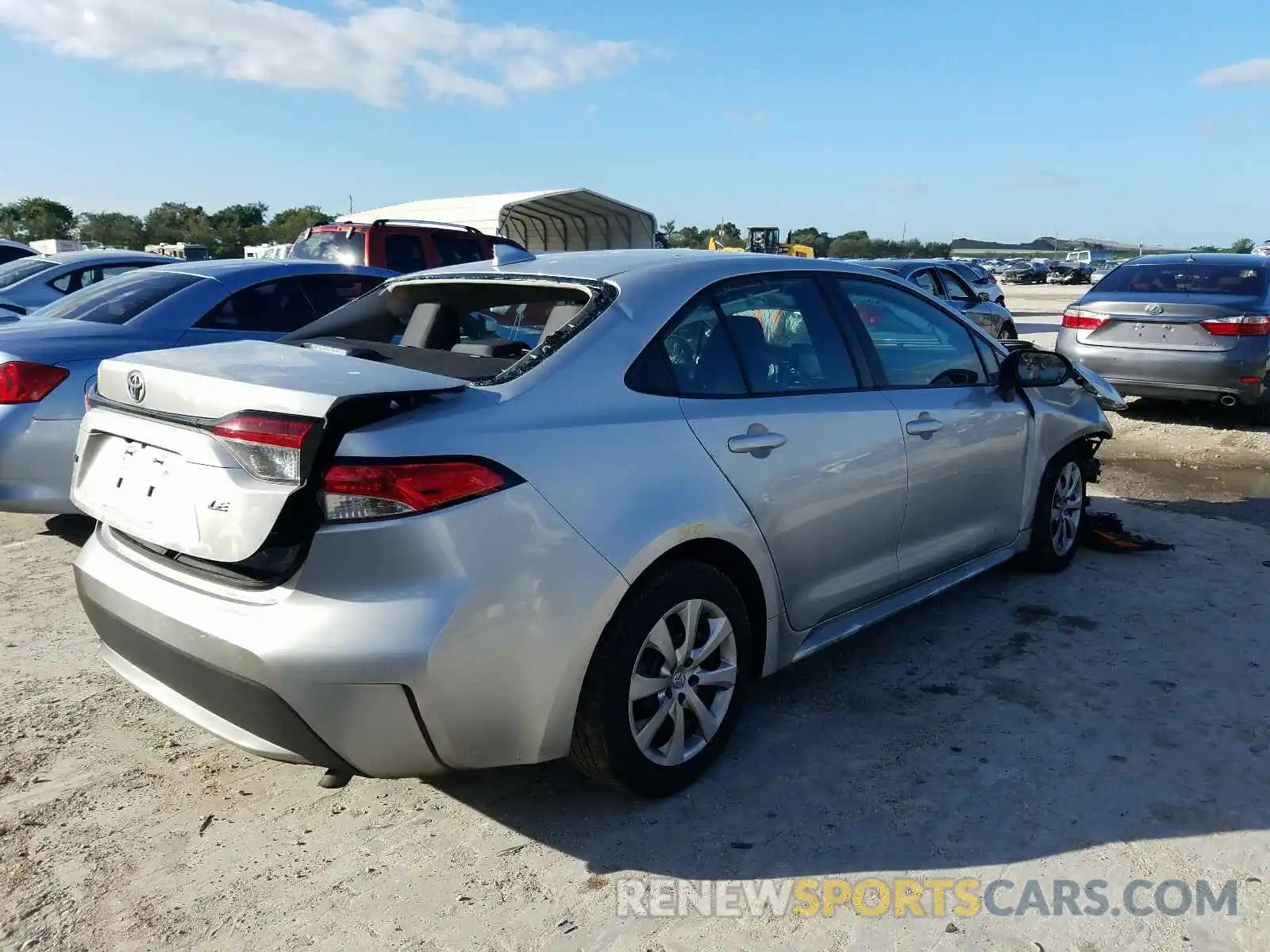 4 Photograph of a damaged car 5YFEPRAE1LP090950 TOYOTA COROLLA 2020