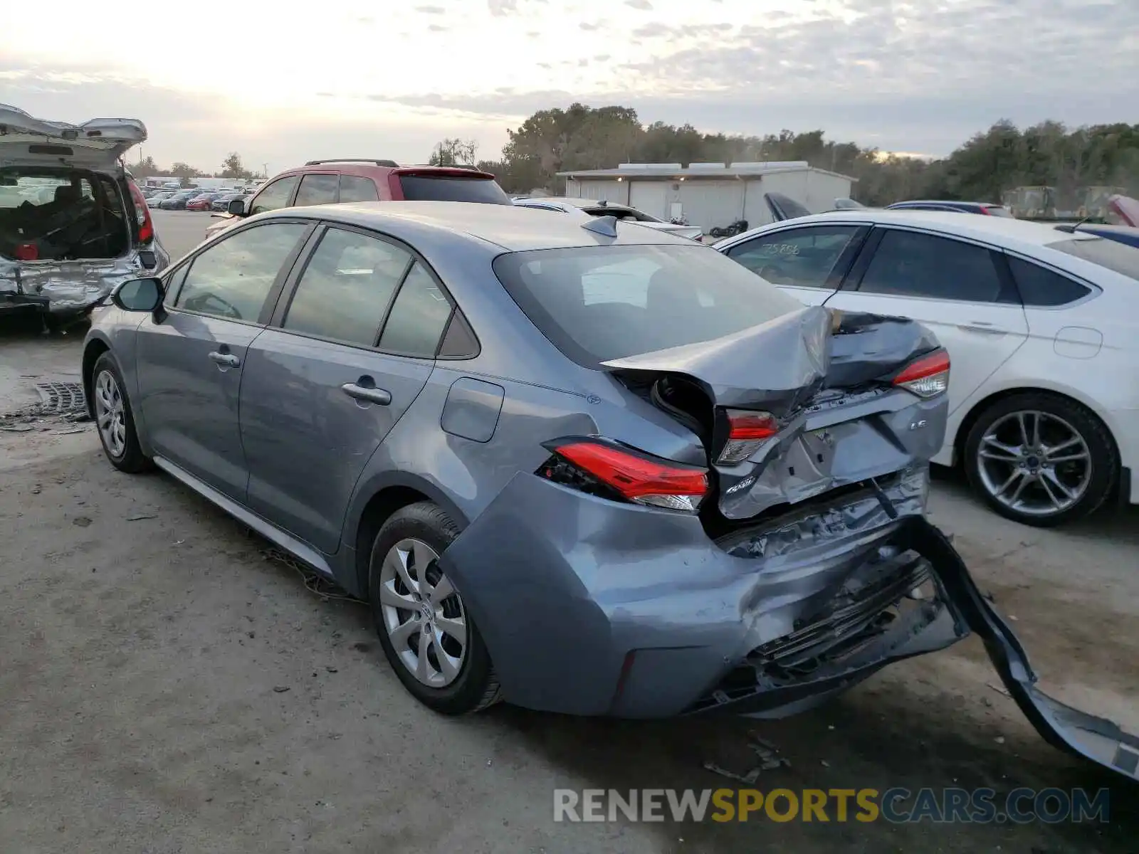 3 Photograph of a damaged car 5YFEPRAE1LP091502 TOYOTA COROLLA 2020