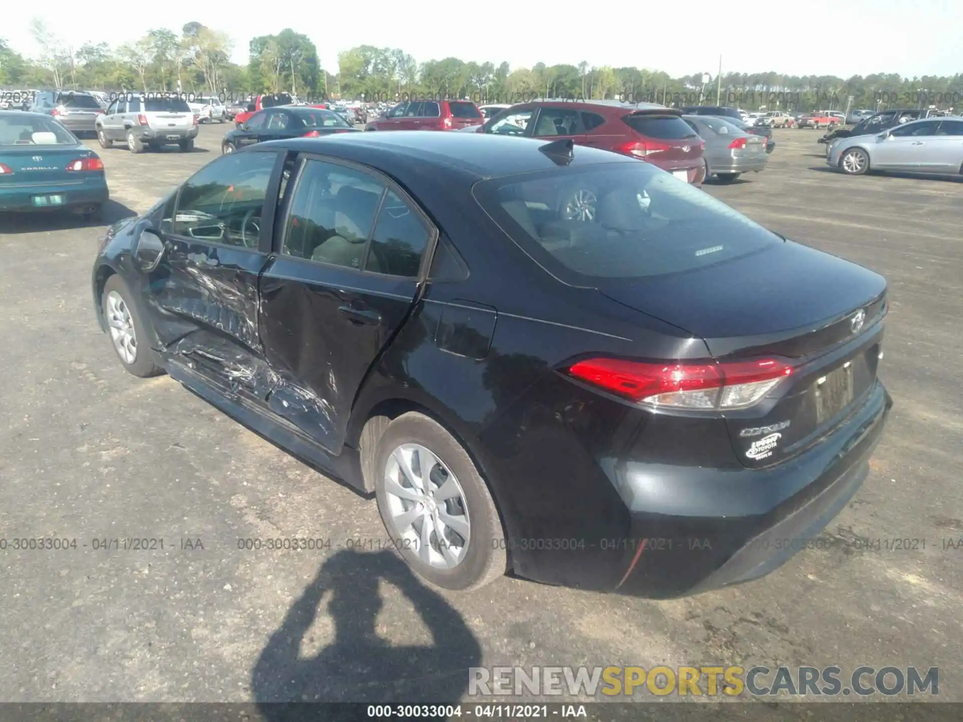 3 Photograph of a damaged car 5YFEPRAE1LP093055 TOYOTA COROLLA 2020