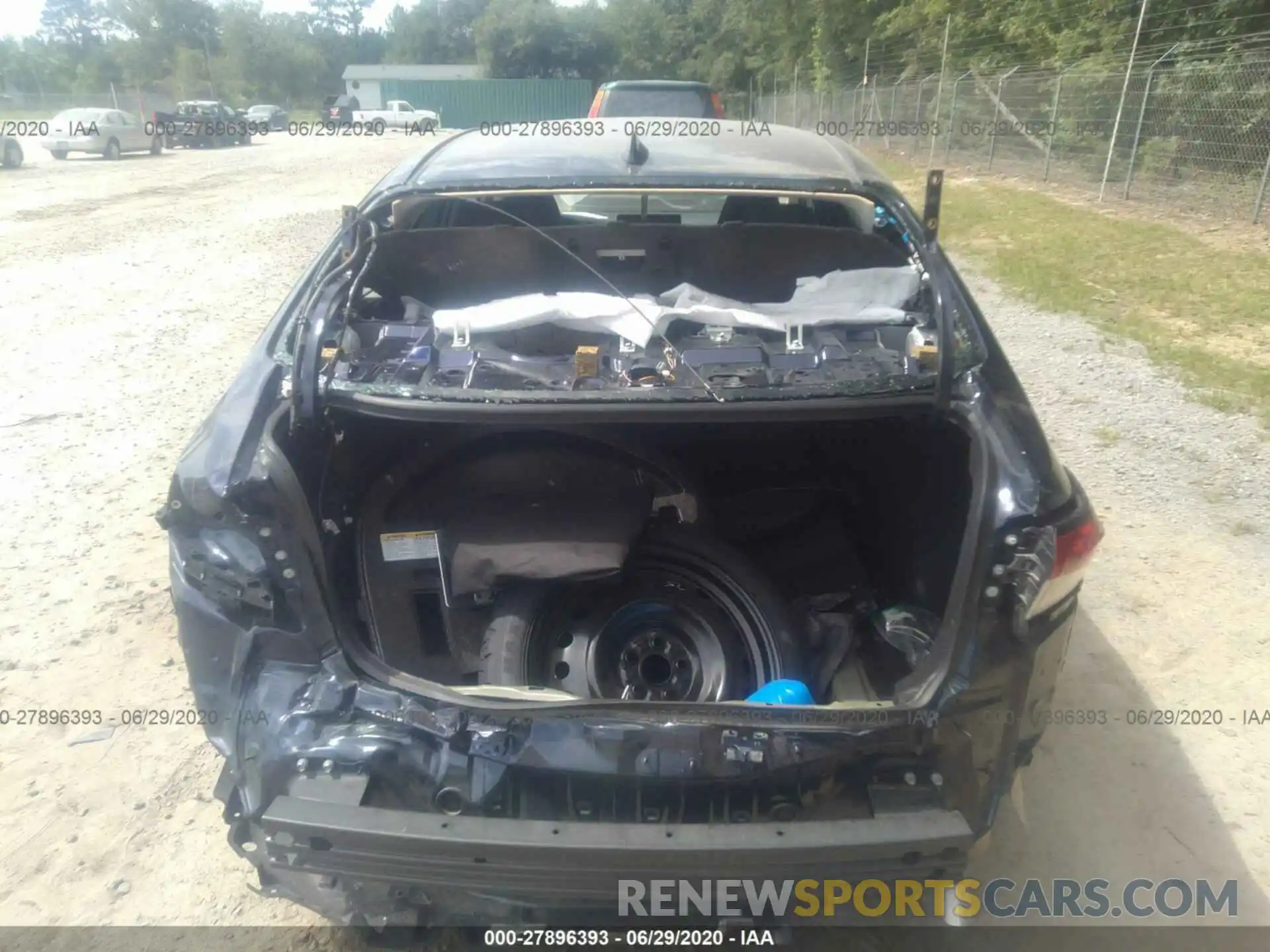 6 Photograph of a damaged car 5YFEPRAE1LP093069 TOYOTA COROLLA 2020